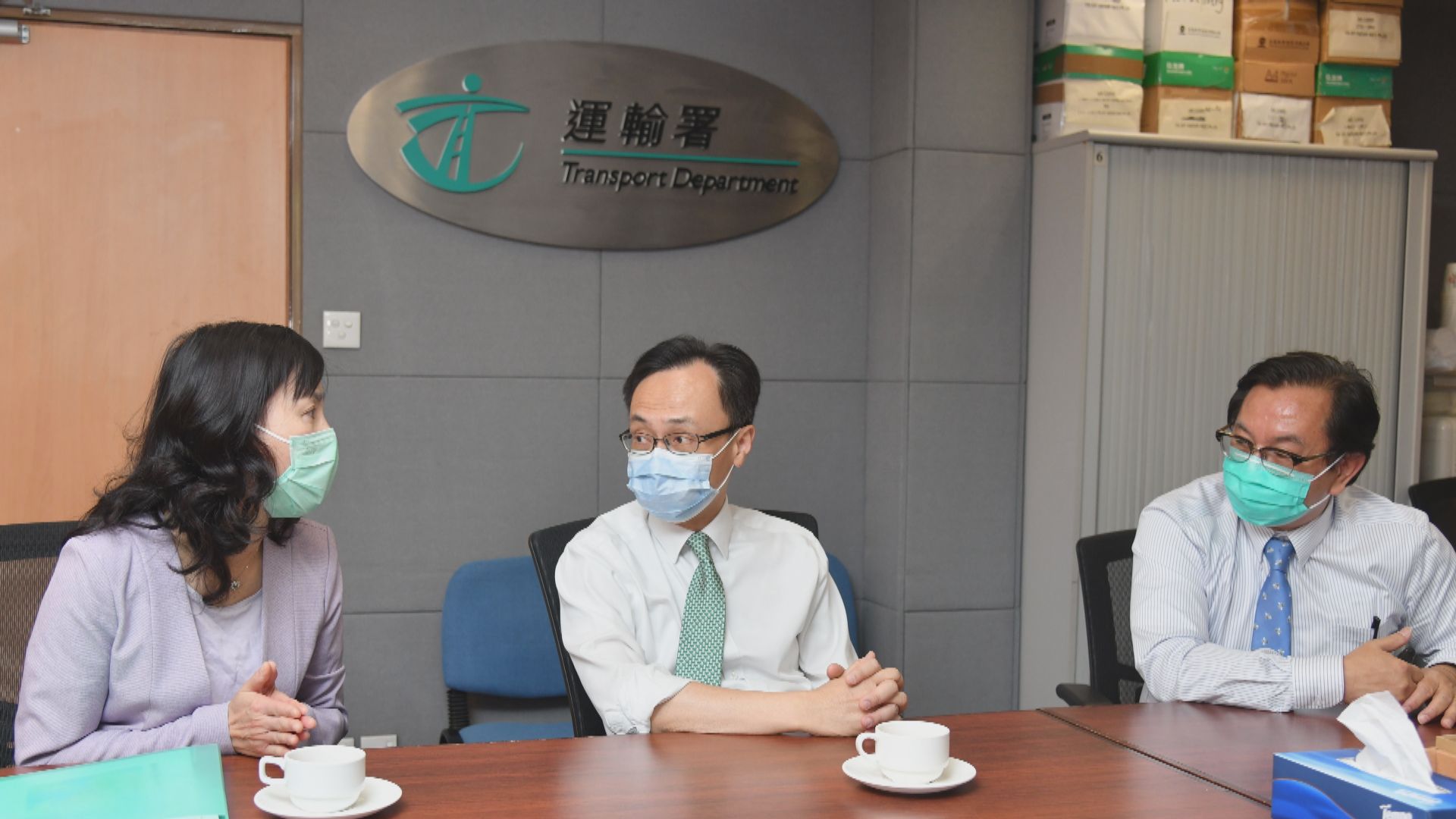 聶德權到訪部門了解恢復公共服務準備