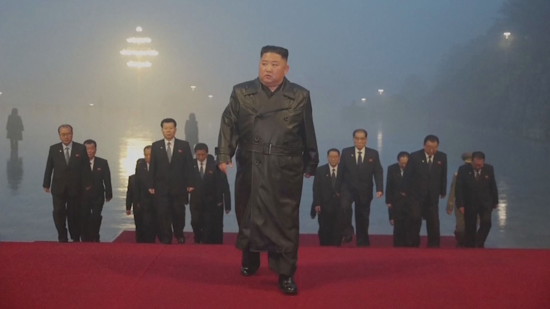 金正恩出席金正日冥壽紀念活動