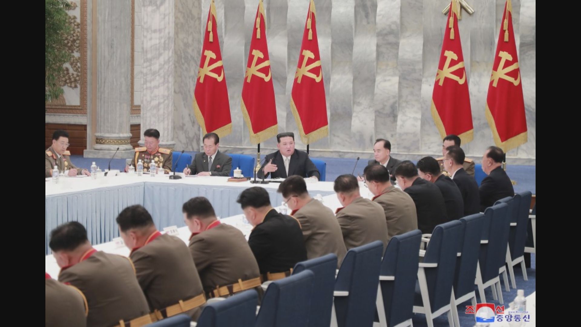 金正恩主持會議　討論加強軍力等議題