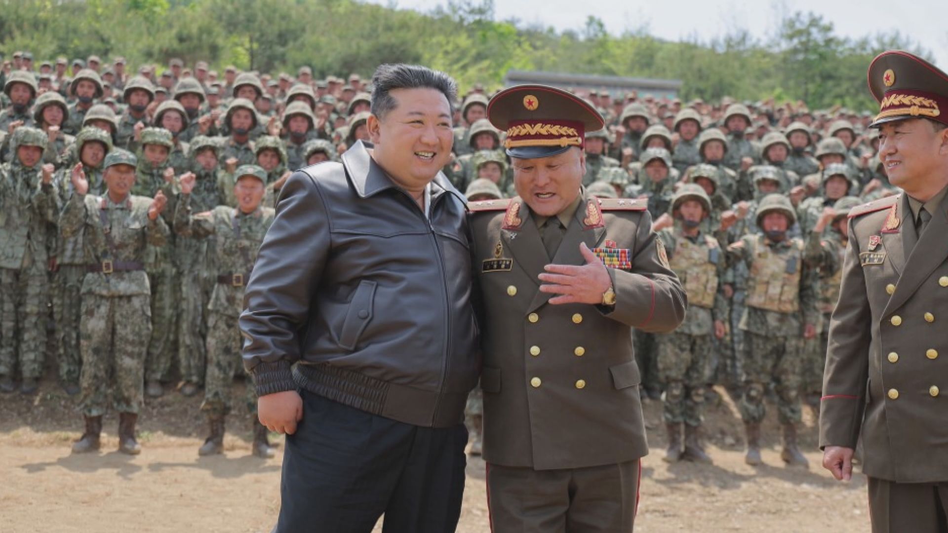 金正恩視察特種部隊及坦克部隊訓練