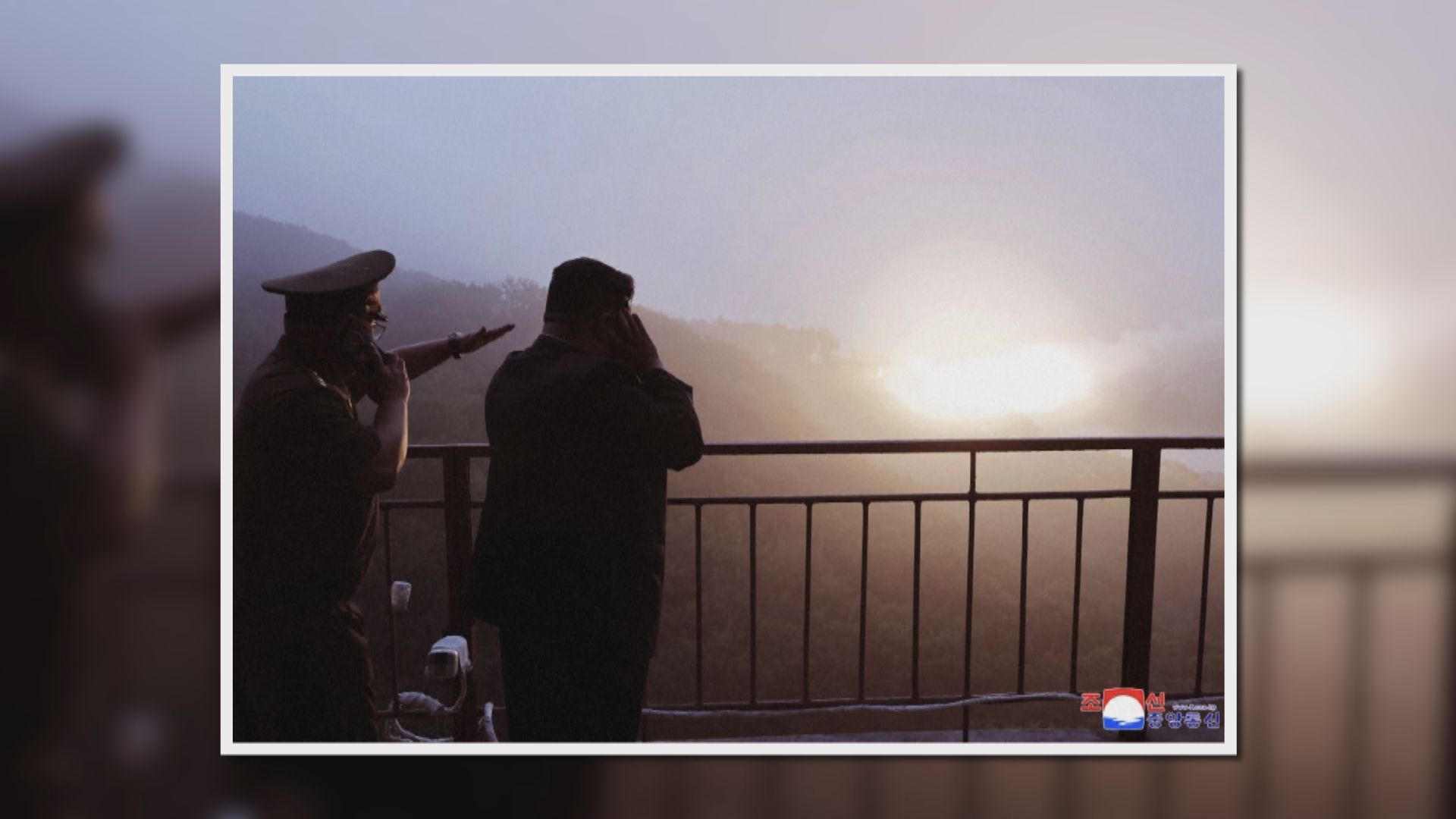 金正恩視察新型導彈發動機地面點火測試