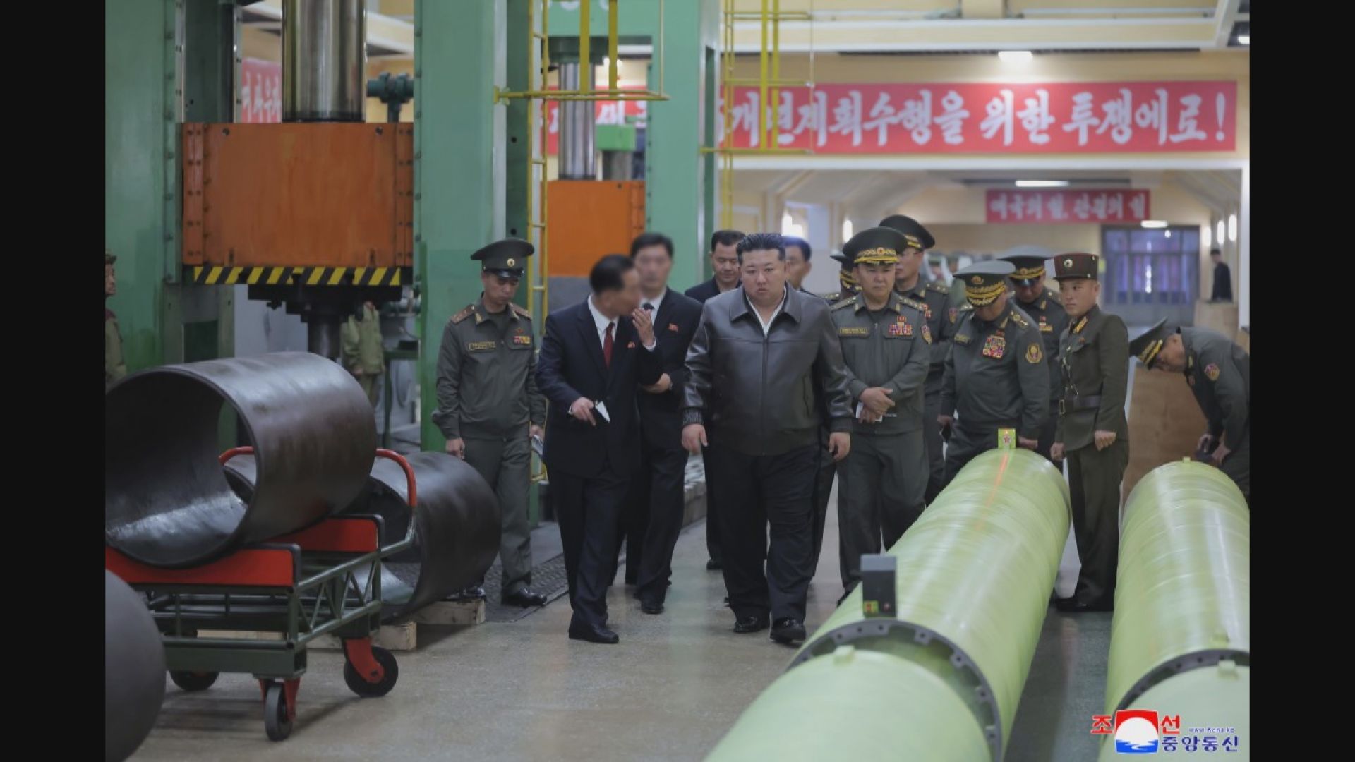 金正恩視察軍工企業　指要實現軍火生產設備現代化