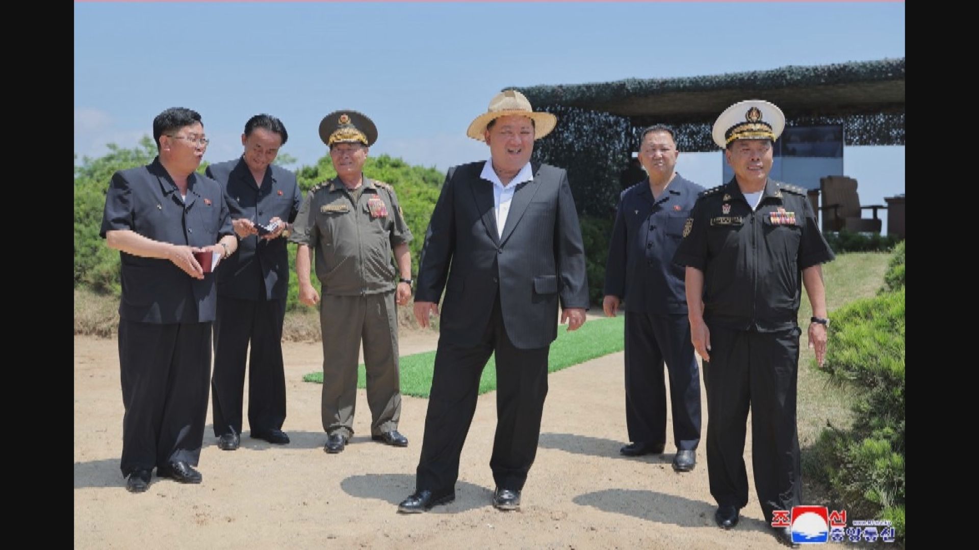 金正恩視察姜健號驅逐艦試射戰略巡航導彈