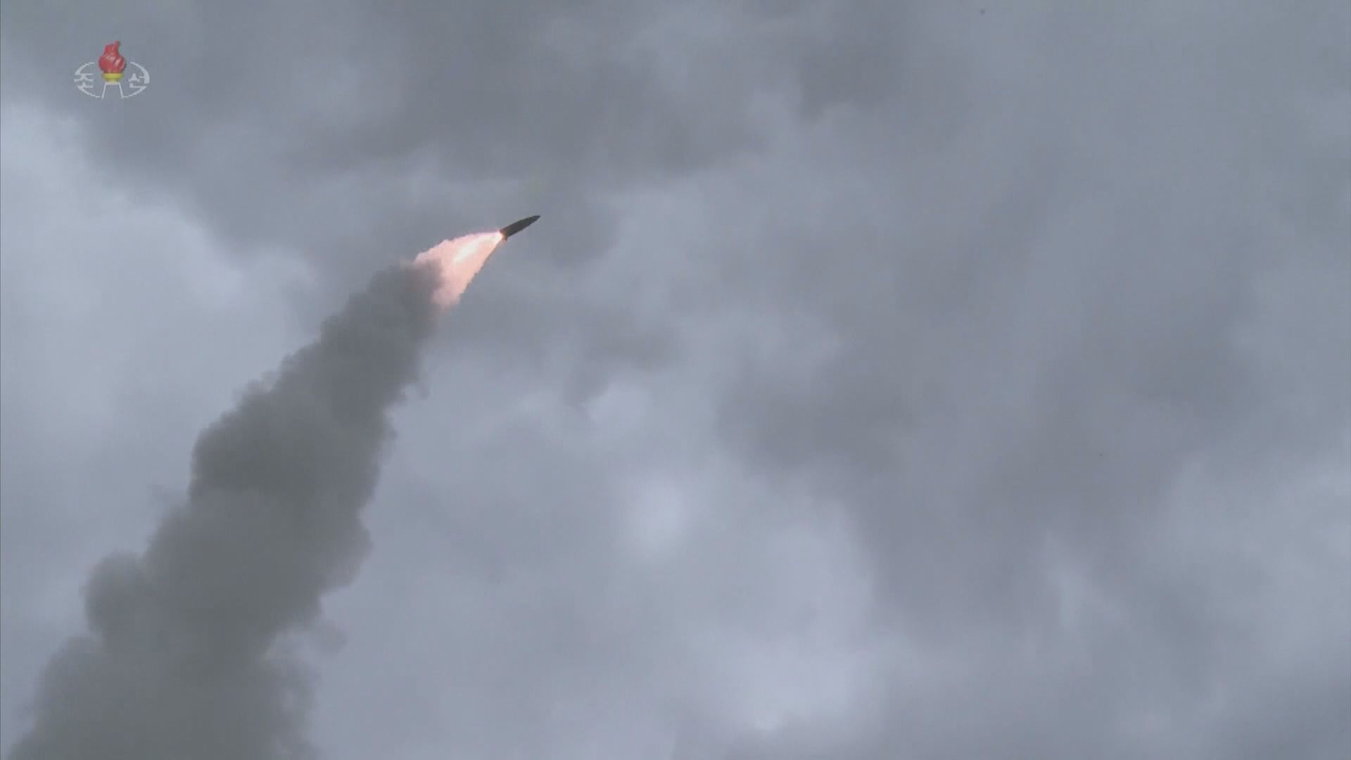 北韓疑向東部海域發射彈道導彈