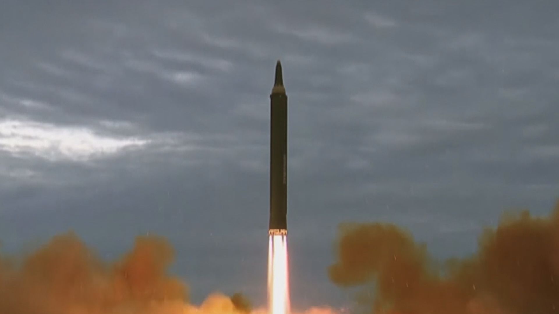 南韓指北韓發射了最少一枚彈道導彈　日本估計導彈落入專屬經濟區內海域