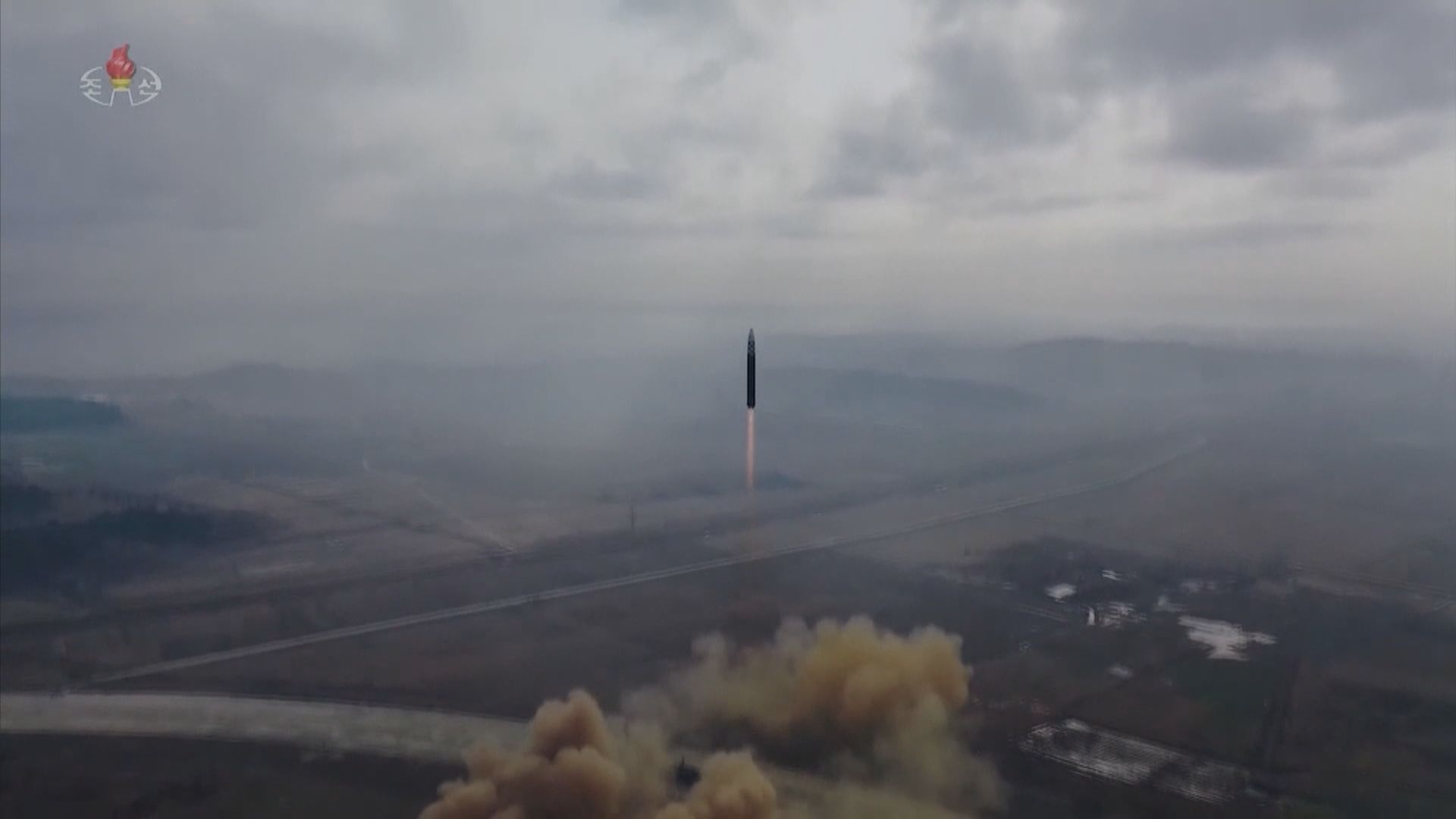 據報北韓早上向東部海域發射彈道導彈