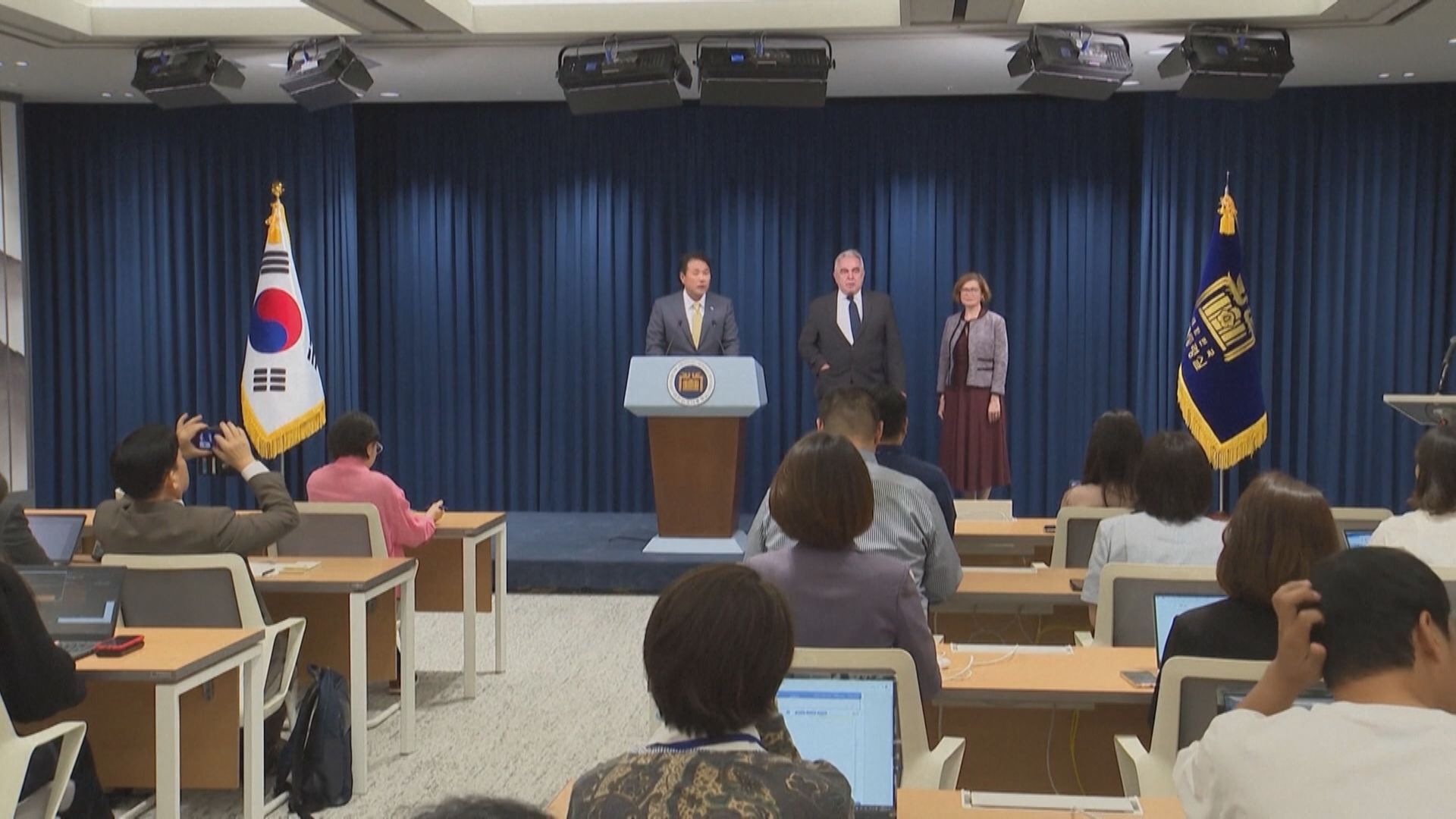 尹錫悅登上美軍戰略核潛艇 向北韓發警告