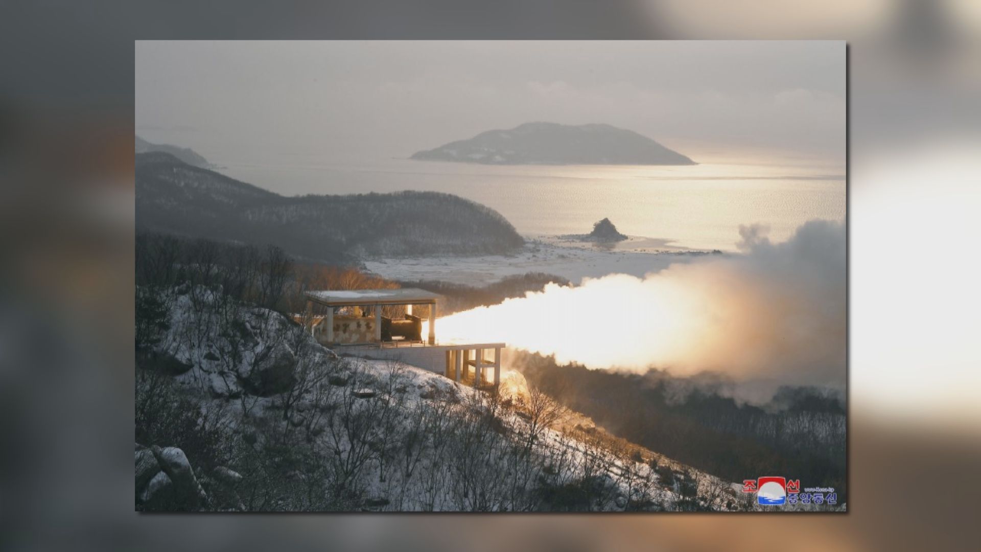 北韓測試新研發大功率固體燃料引擎　金正恩在場觀看