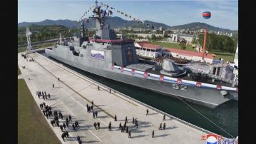 北韓新型驅逐艦上月翻側　經修復後正式下水