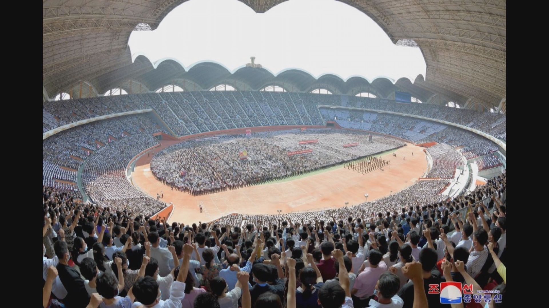 北韓集會遊行紀念韓戰爆發 官方稱有12萬人參與