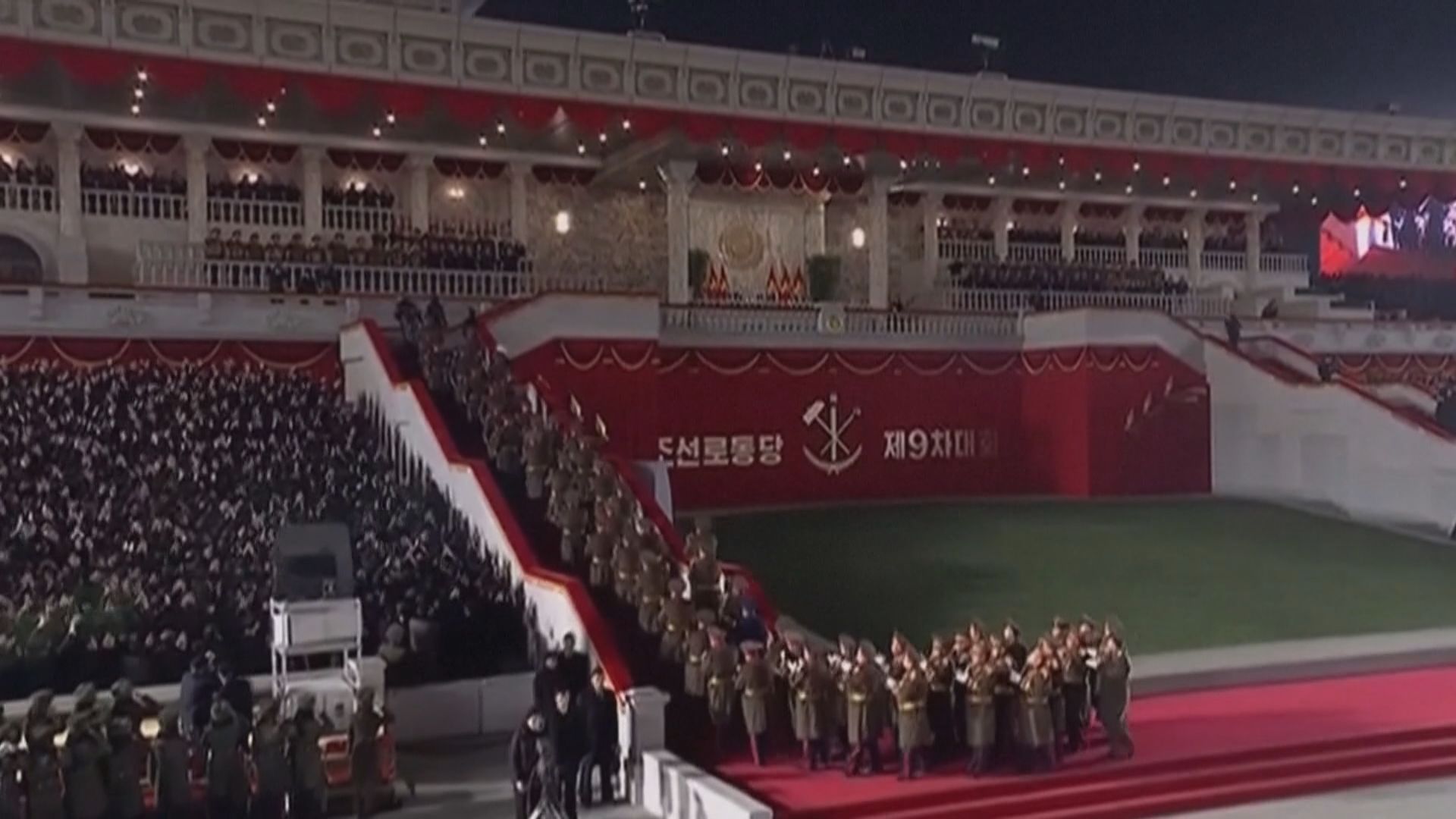 北韓罕有舉行「無兵器」閱兵　被指留下外交空間給朝美接觸