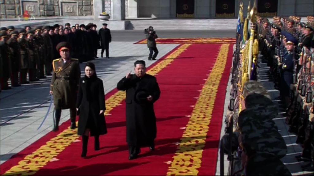 平昌冬奧前夕北韓舉行大規模閱兵