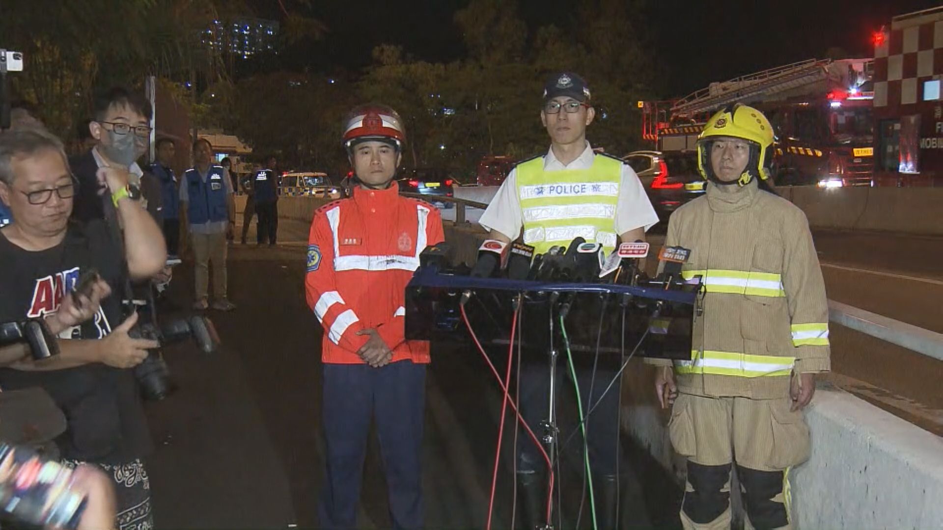 【足本全片】警方交代德士古道天橋旅遊巴翻側事故