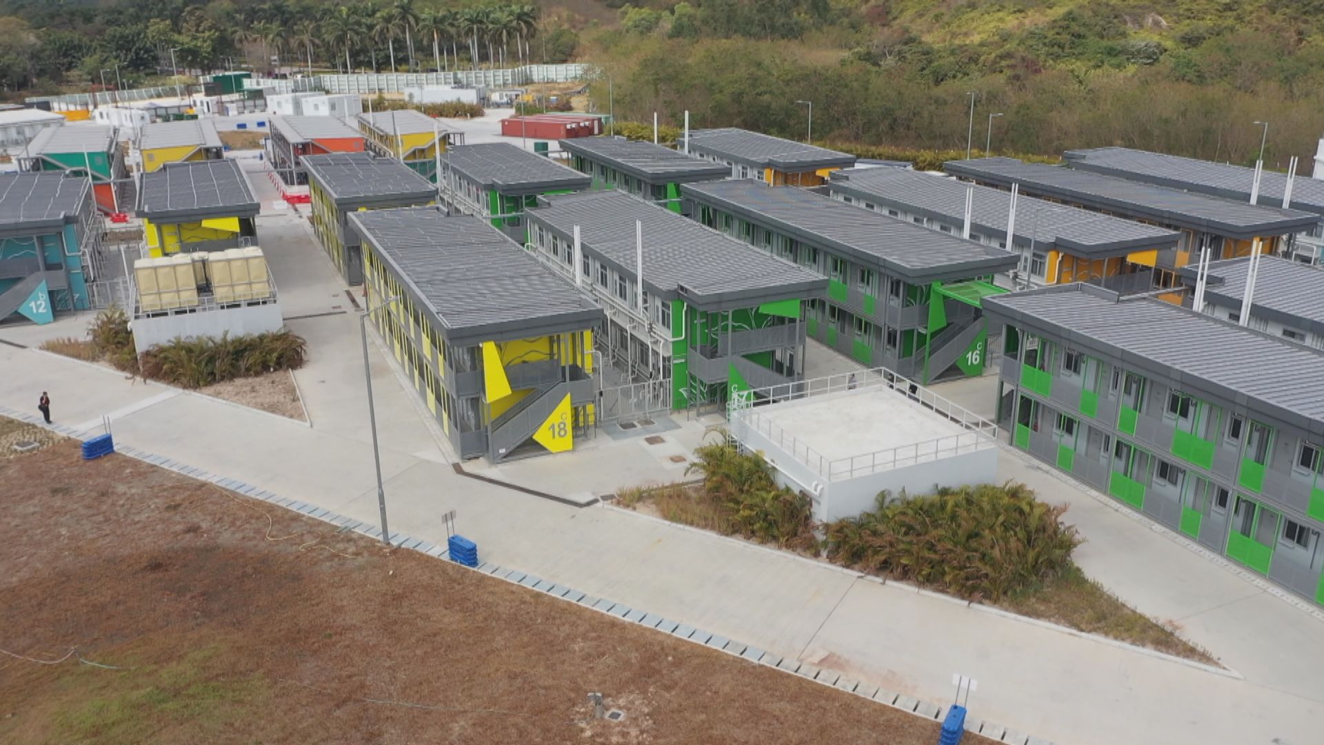 兩醫院即日起為竹篙灣隔離人士提供情緒支援熱線服務