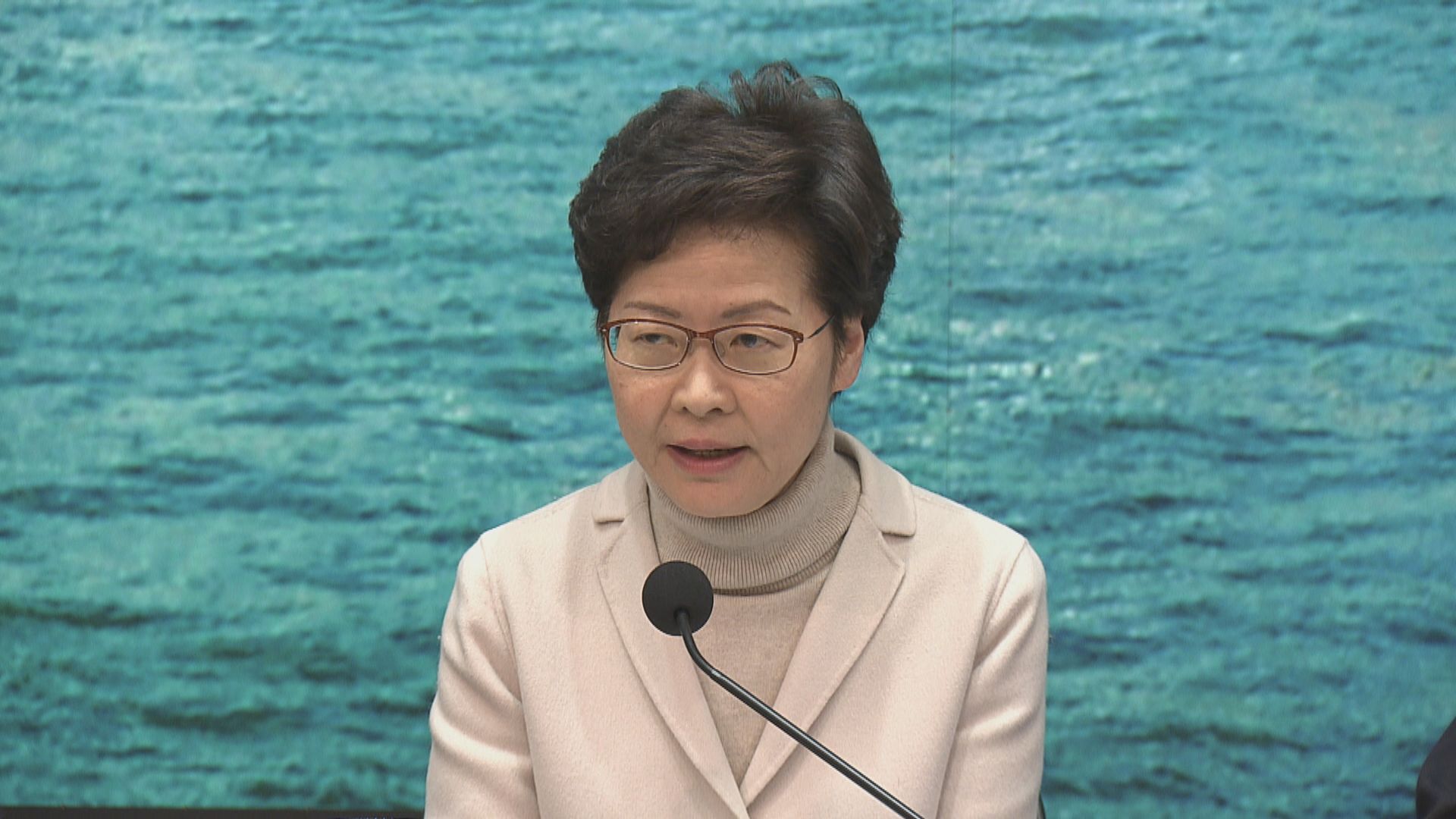 【最新】政府凌晨起關閉四個口岸　只開放機場、深圳灣及港珠澳大橋口岸