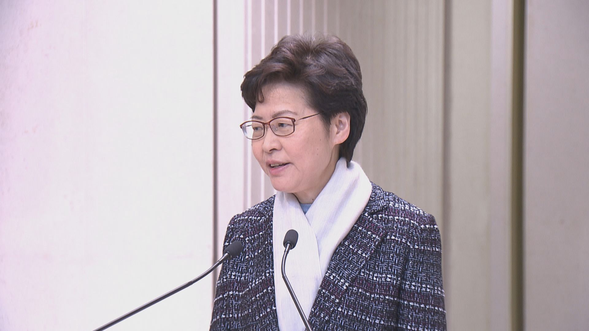 【最新】林鄭：不符使用要求的官員不准戴口罩