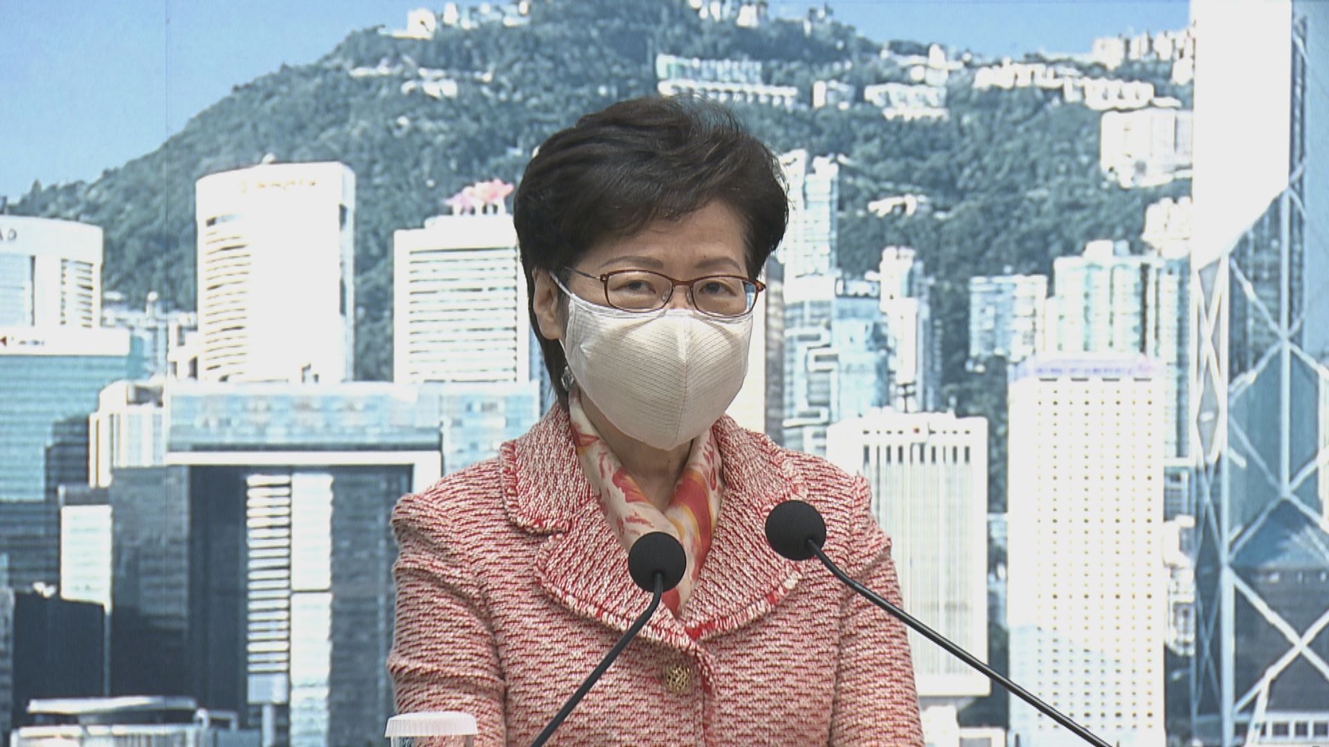 【最新】林鄭：現時社交距離措施需維持一段時間　不會進一步放寬
