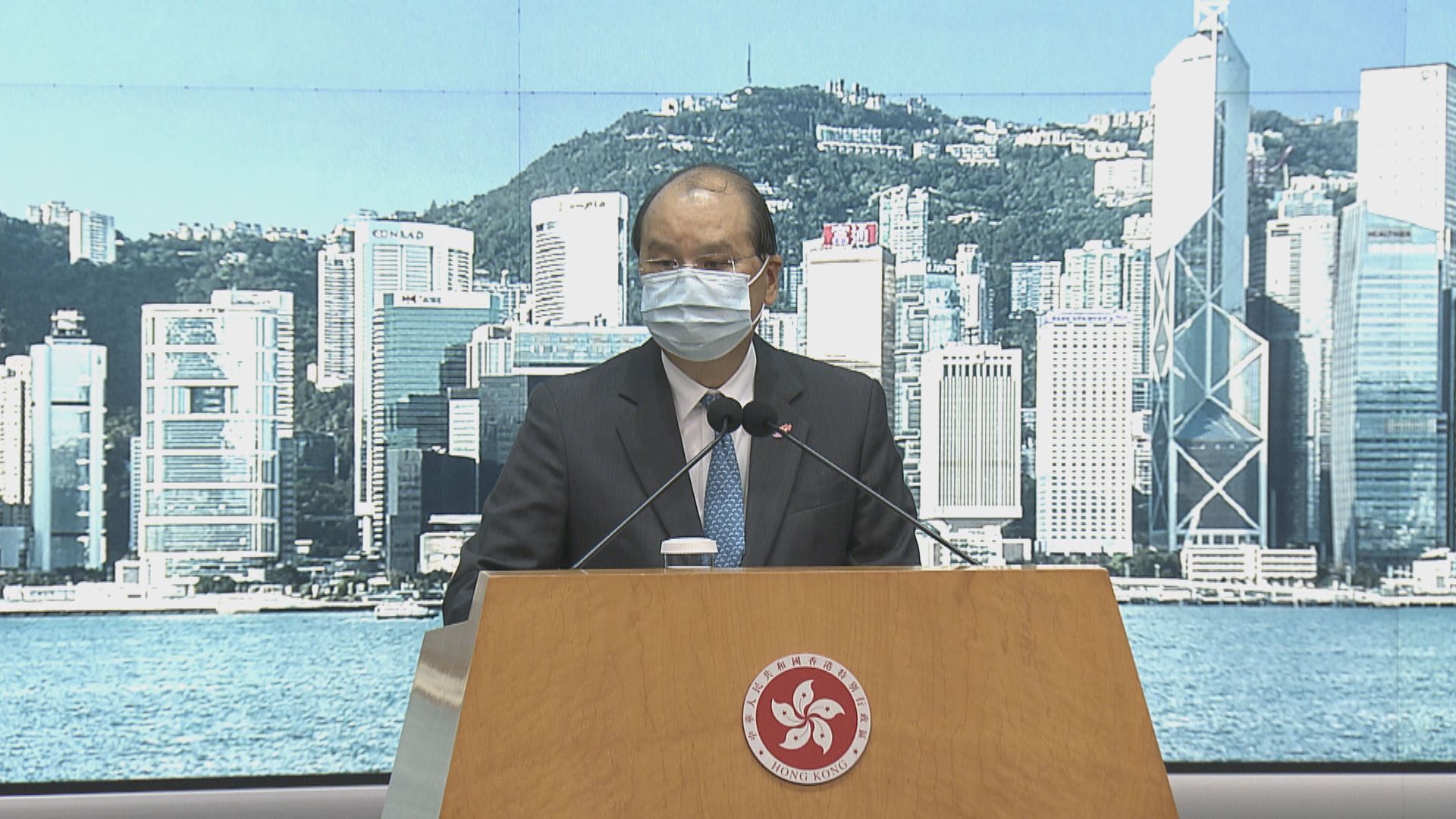 【最新】張建宗：市民抗疫意識有鬆懈　無空間放寬社交距離措施