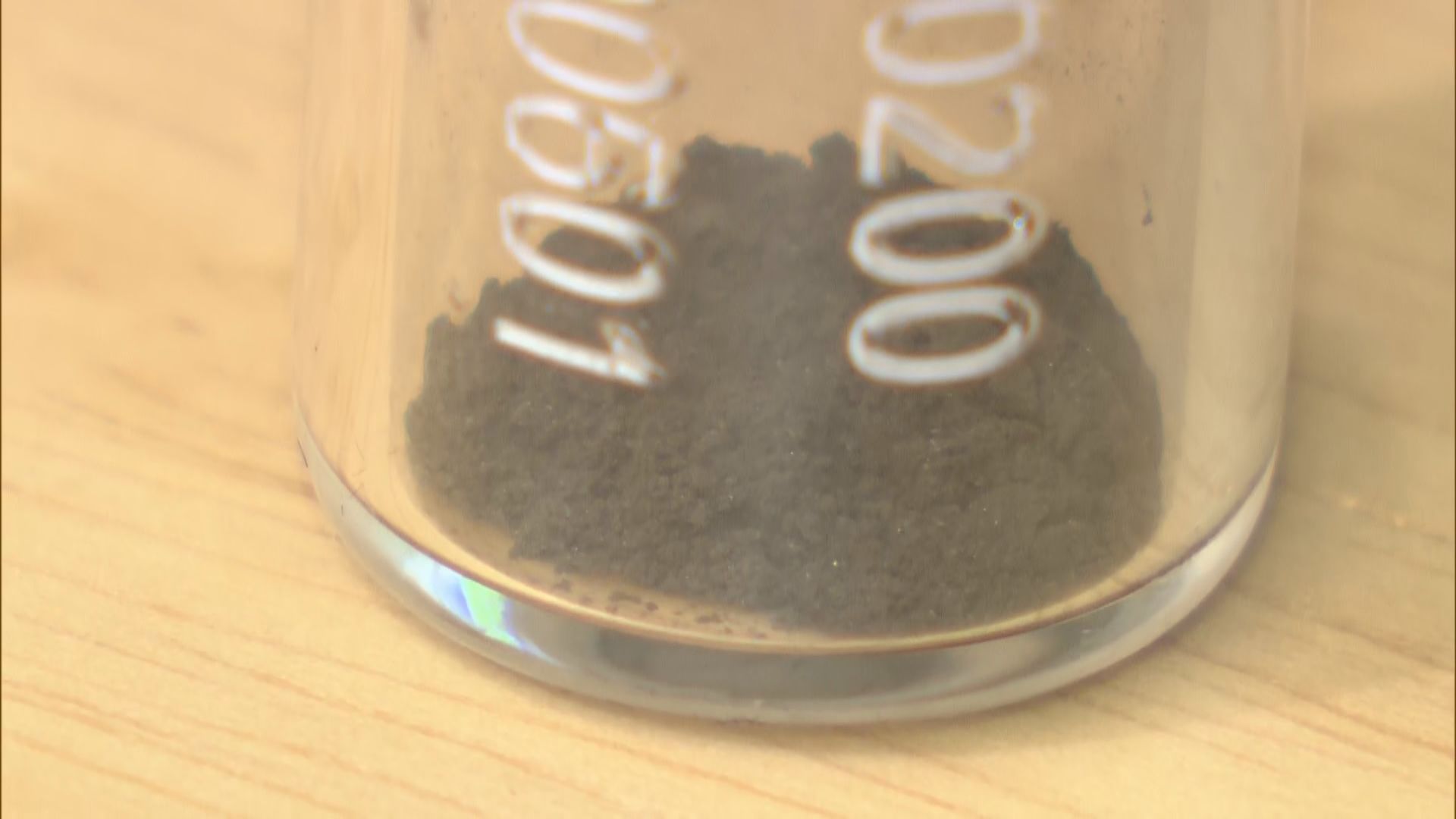 【原片】近距離睇嫦娥五號採回月球土壤