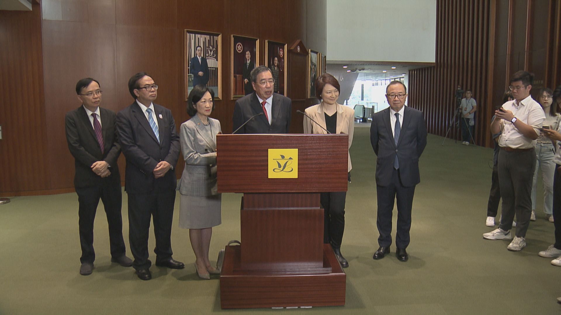 【足本全片】立法會議員晤夏寶龍後見記者