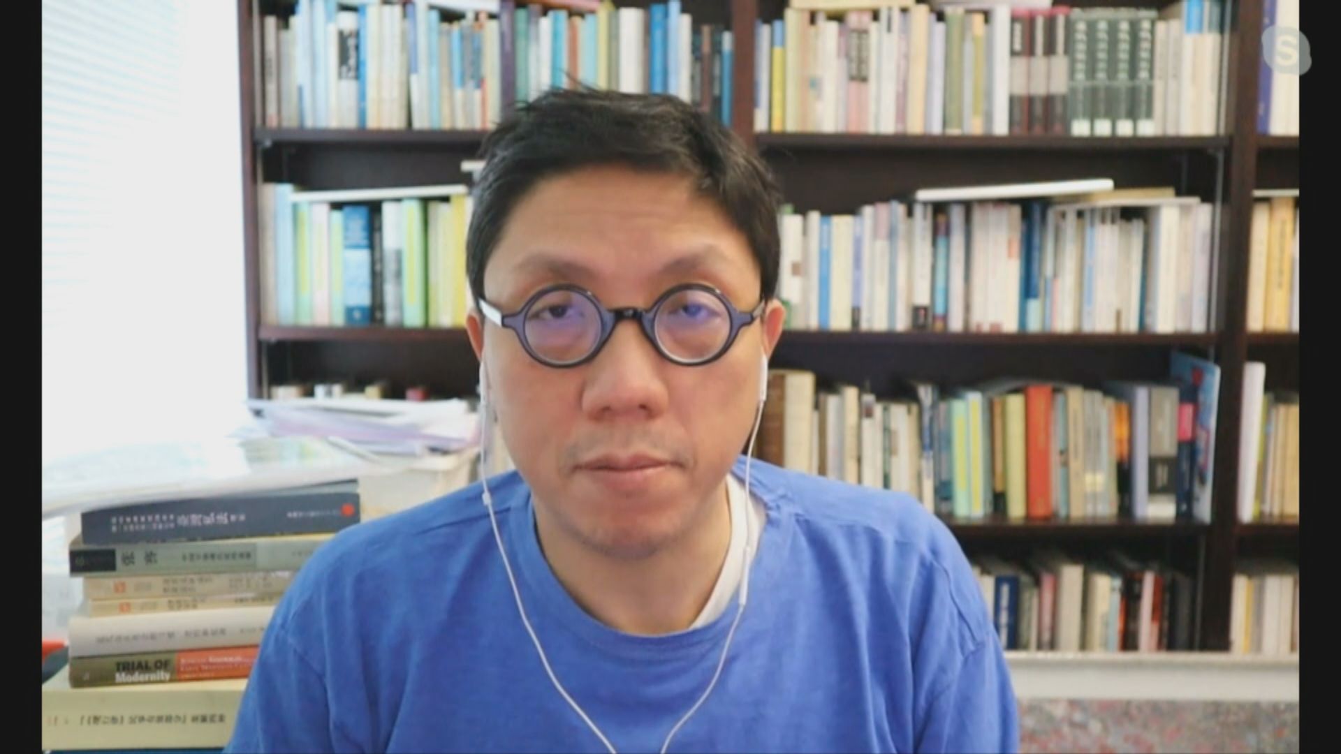 【MAX觀點】宣誓簽聲明或致外籍公務員現「雙重效忠」　或面臨法律風險？