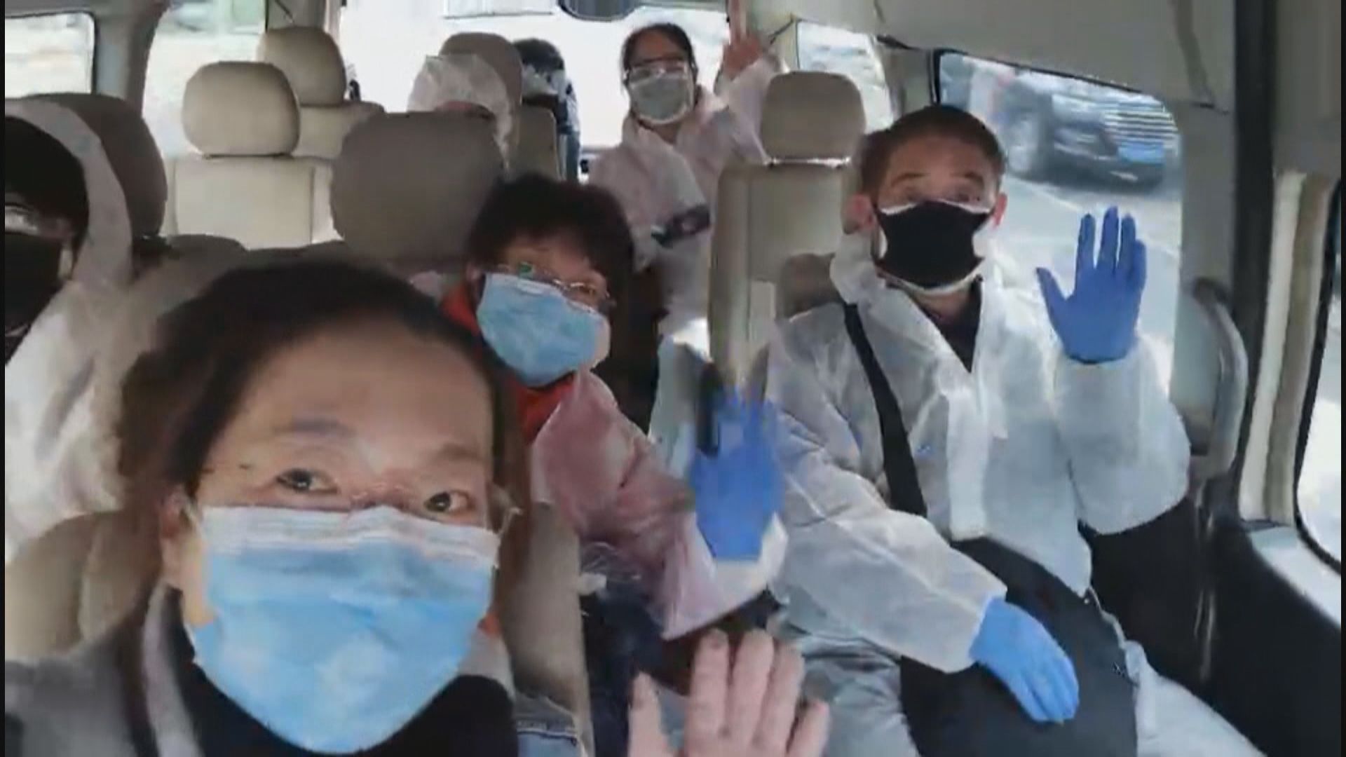 【湖北最新片段】滯留港人離開所屬小區　準備乘包機回港