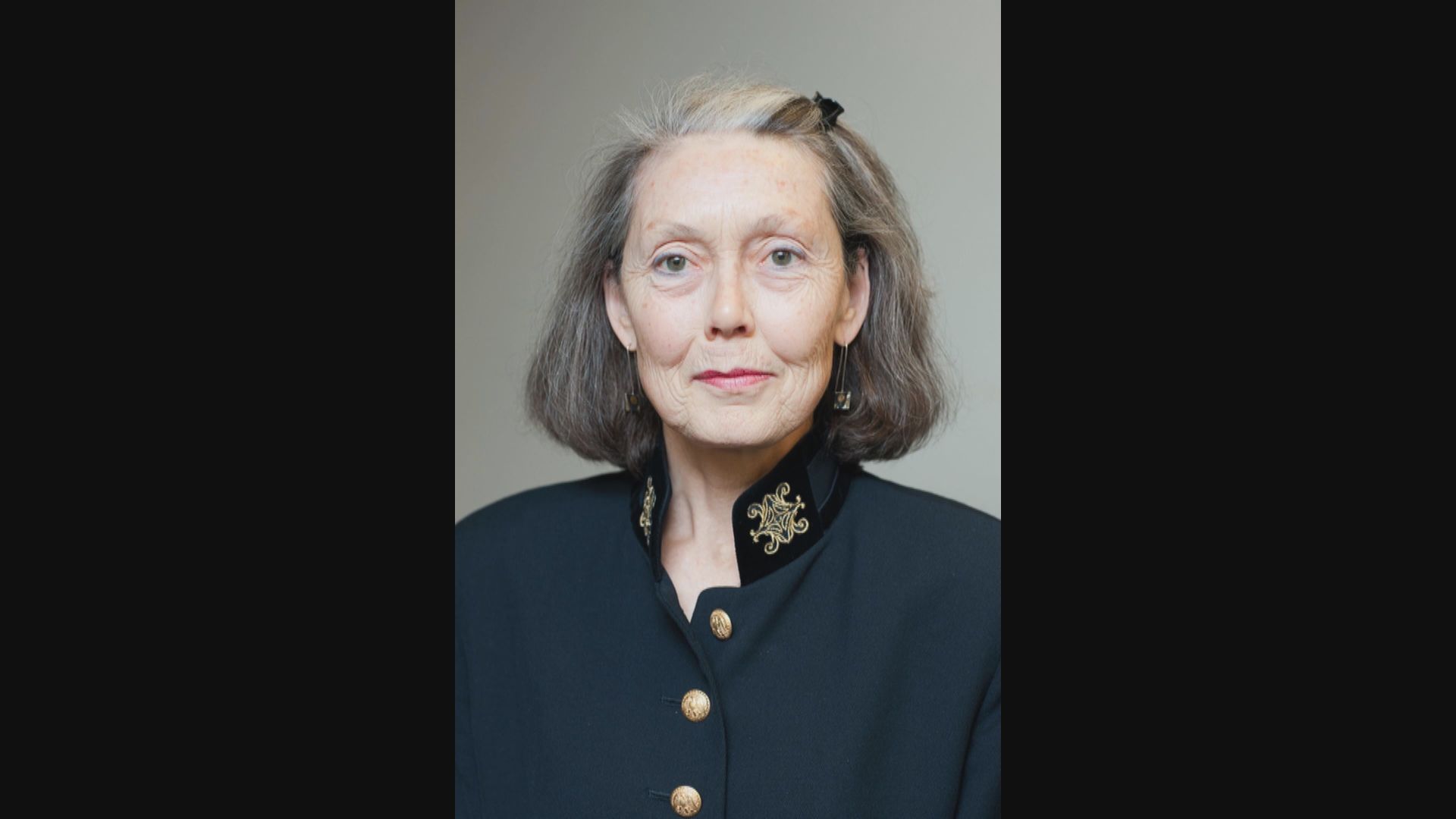 加拿大女作家安妮卡森奪得諾貝爾文學獎 
