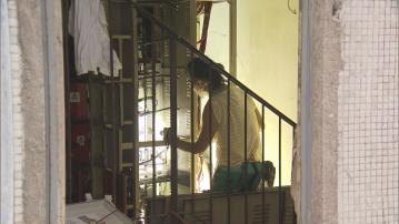 北角爆水管　明苑中心浸電錶房高層住戶仍停電