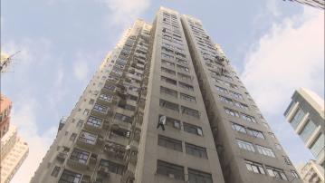 北角明苑中心水淹電錶房　全幢逾130戶停電