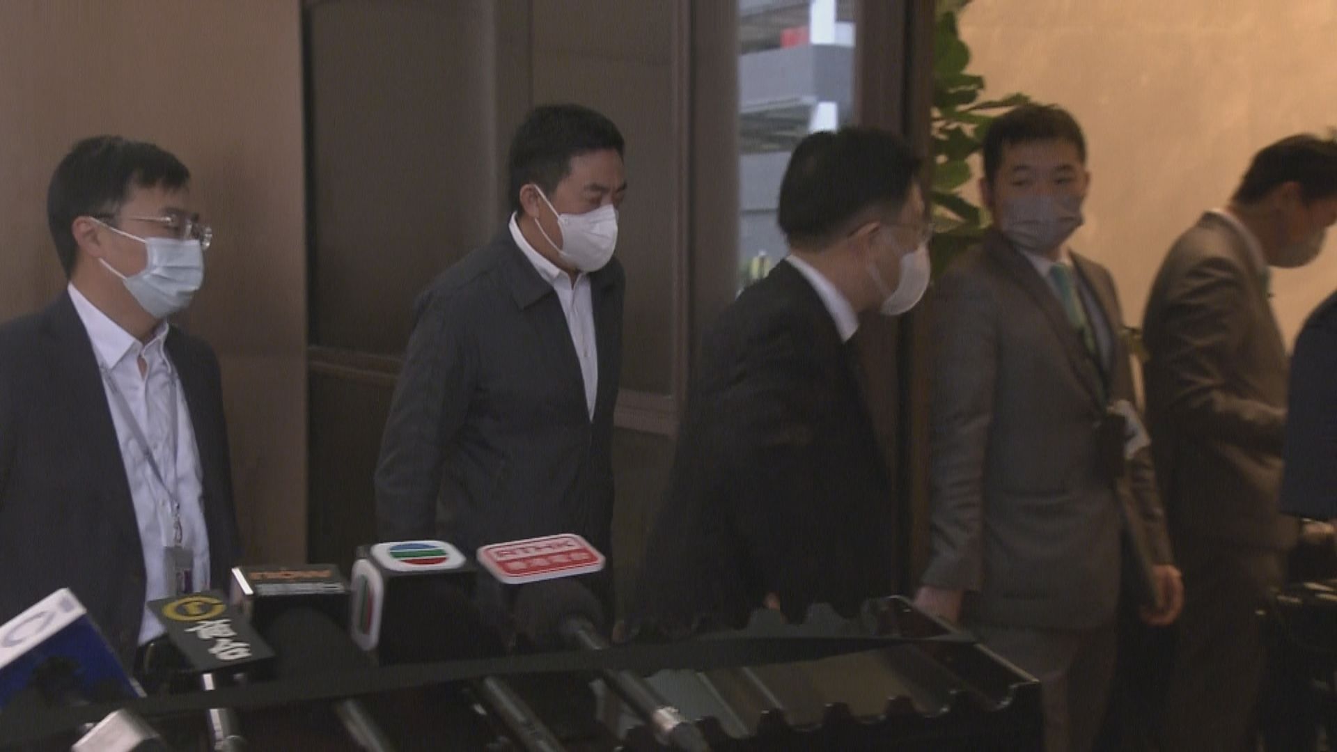 多名港區人大早上赴京準備出席兩會