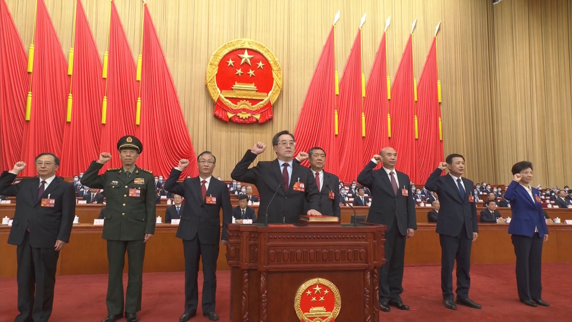 人大通過李強內閣名單 丁薛祥高票當選副總理 易綱續任人民銀行行長