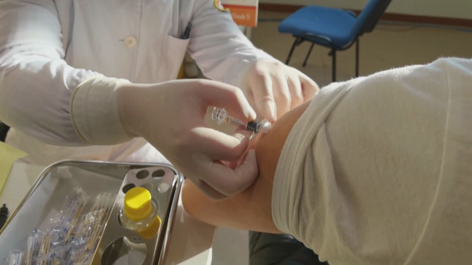 李克強 : 疫情防控堅持外防輸入、內防反彈