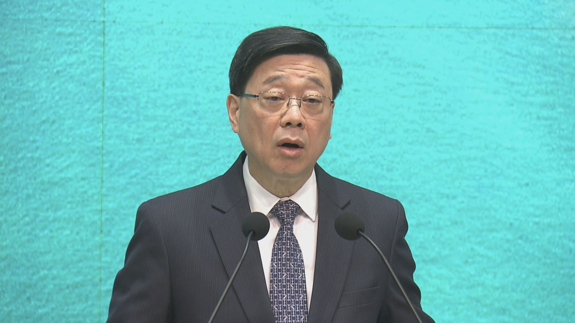 國安處起訴郭鳳儀父親　李家超：若違國安法例會全力追究