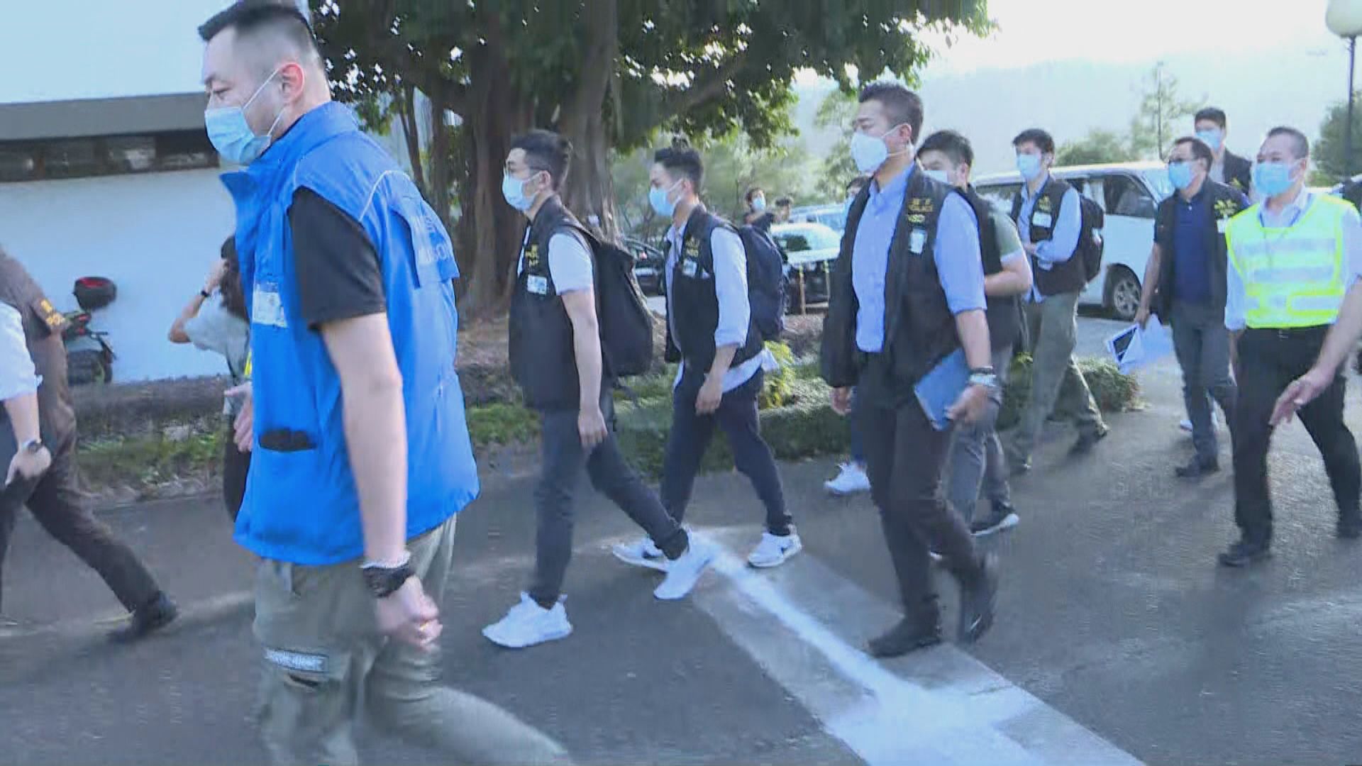 消息：警方國安處拘8人涉中大遊行　楊子雋陳易舜被捕