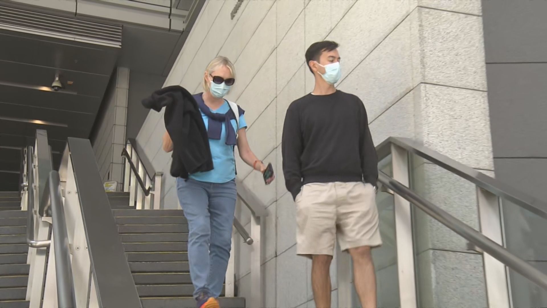 據悉警方國安處傳召袁弓夷前妻等問話