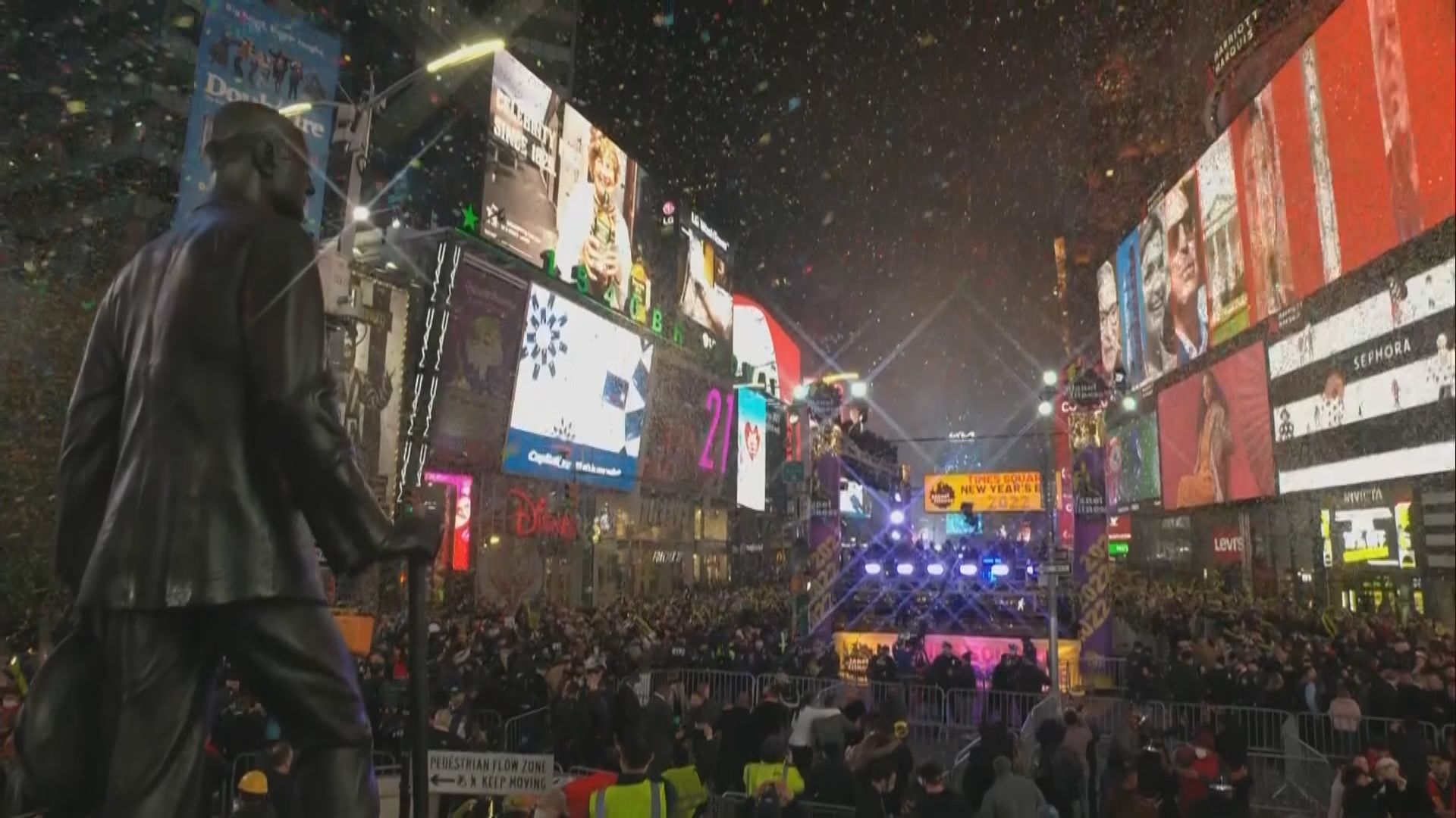 美國紐約時代廣場萬人倒數迎新年