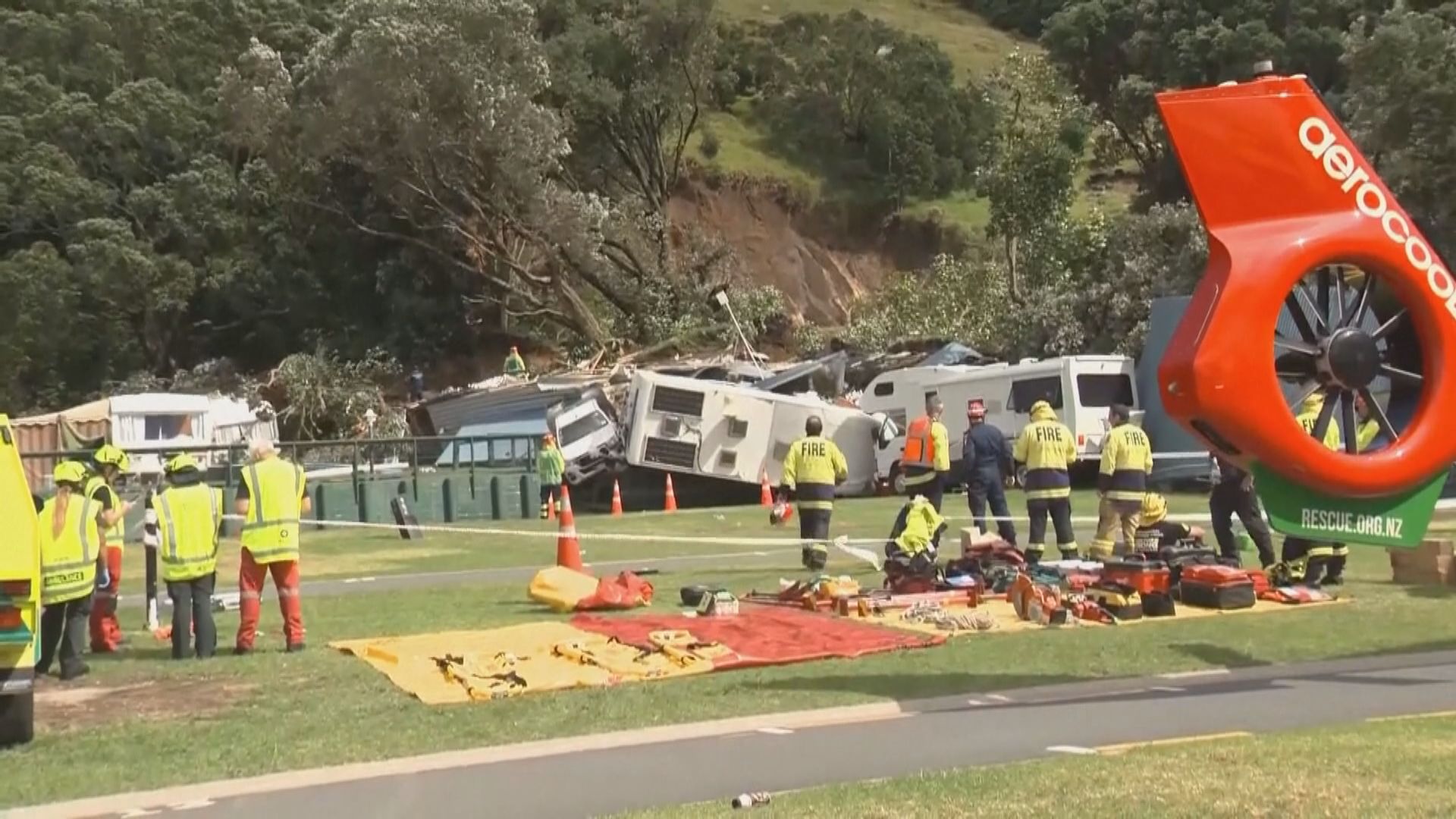 新西蘭北島暴雨釀山泥傾瀉至少兩死　包括一名中國公民