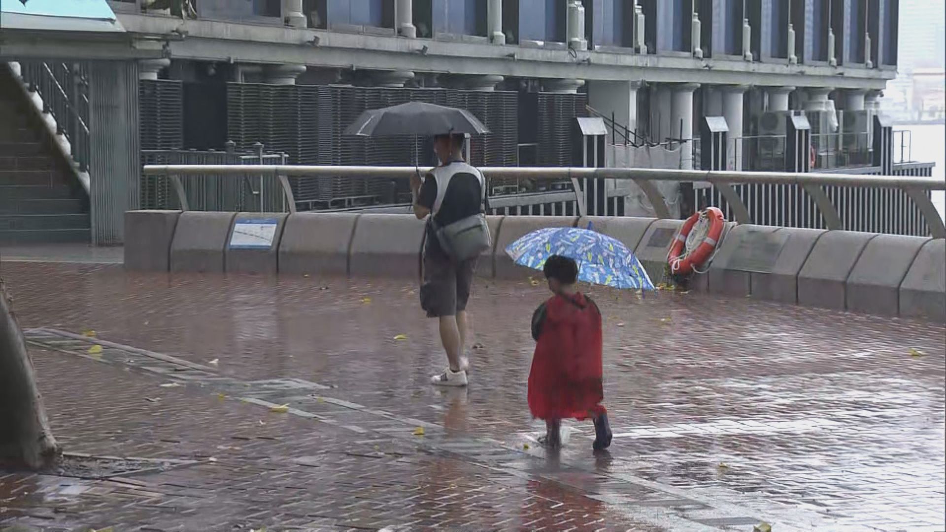 天文台預測晚上及周五有大雨及狂風雷暴