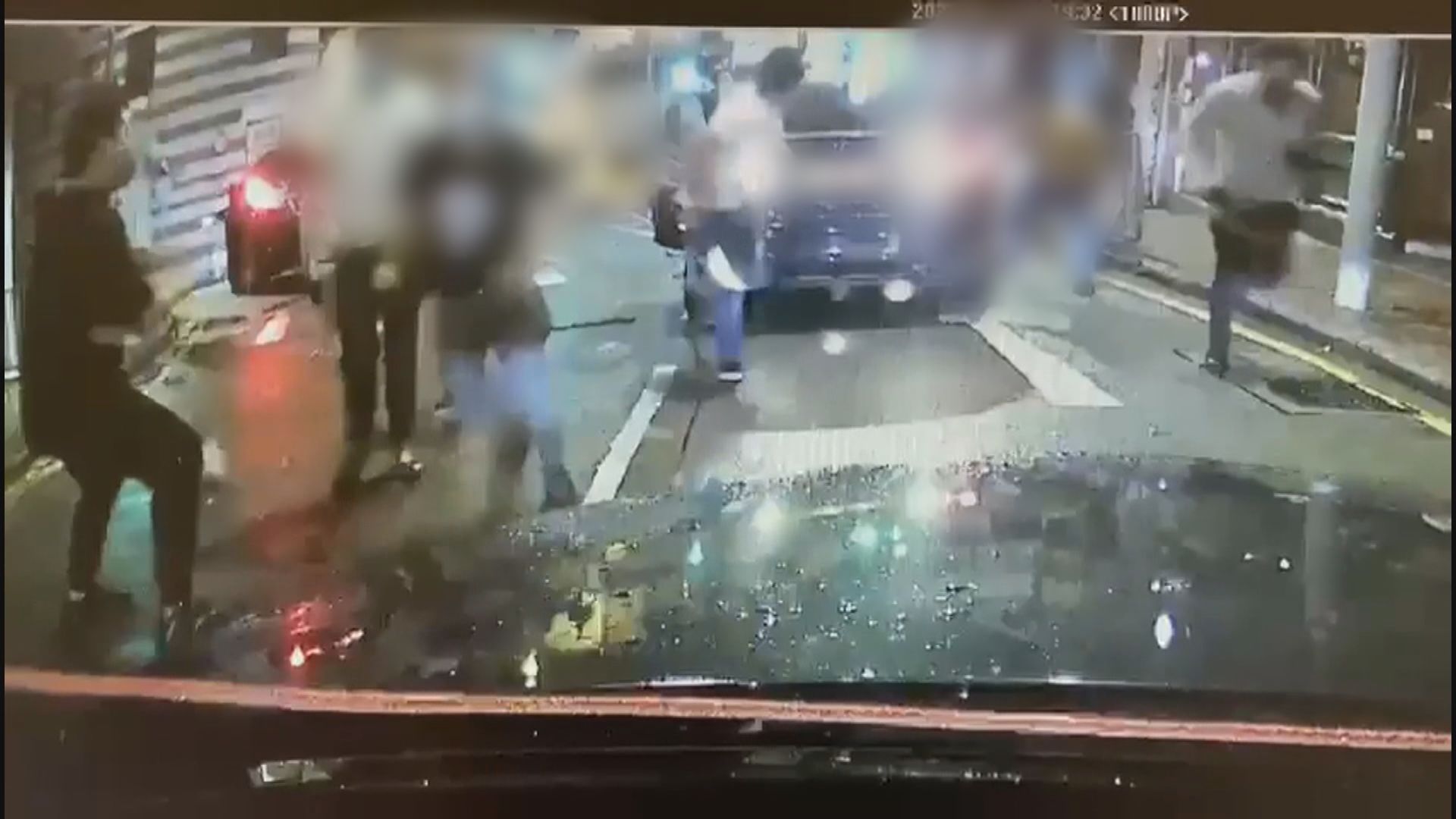 中環發生槍擊及斬人案　一人腹部中槍四人被捕