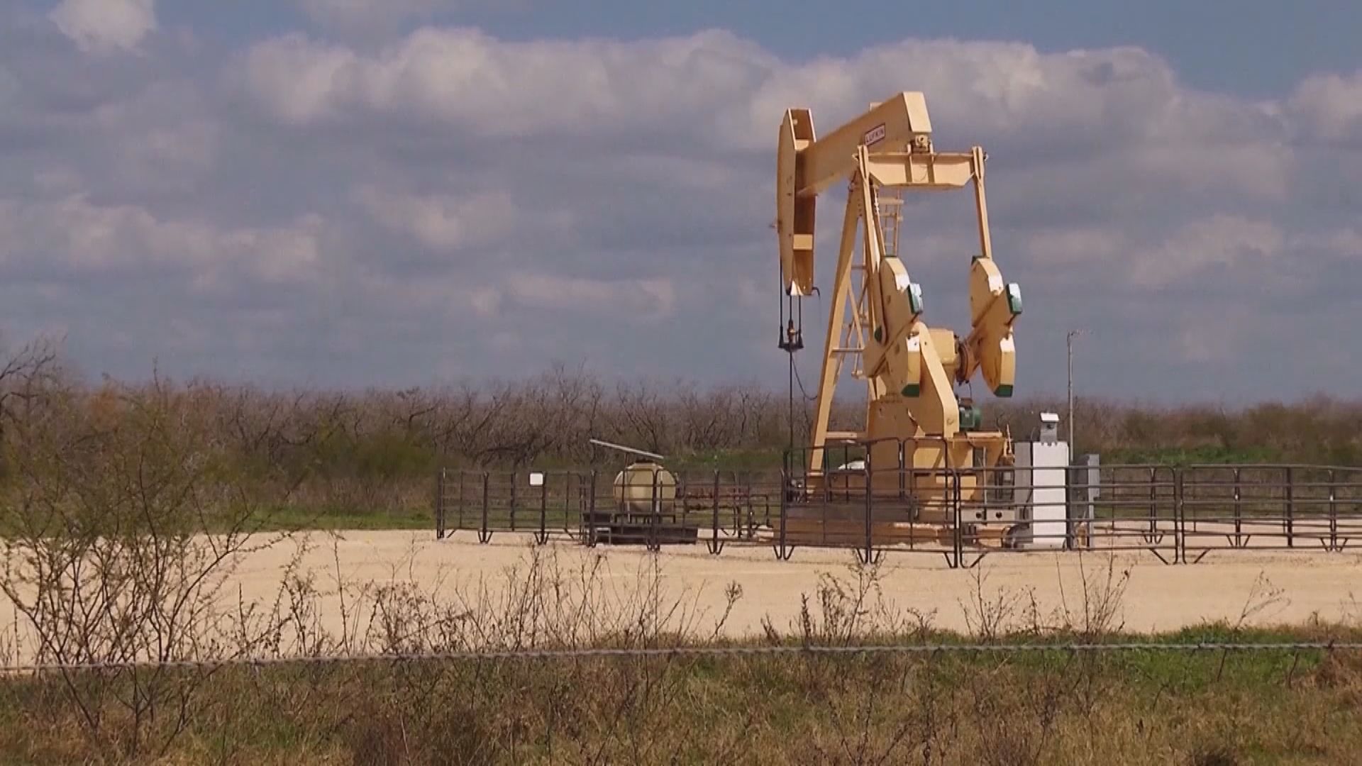 分析料俄羅斯SWIFT禁令　油價或回升至100美元以上