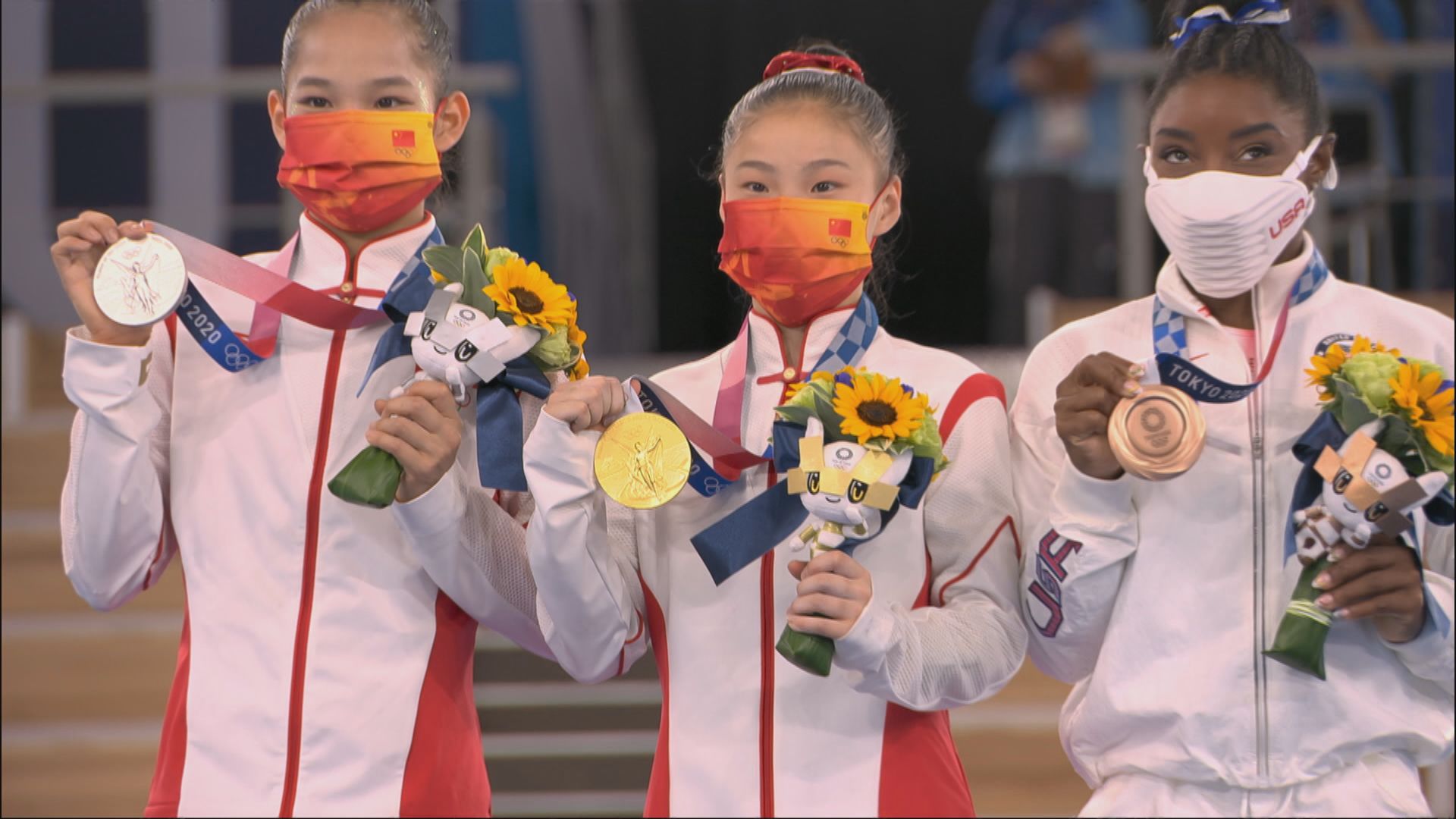 國家隊包辦平衡木金銀牌