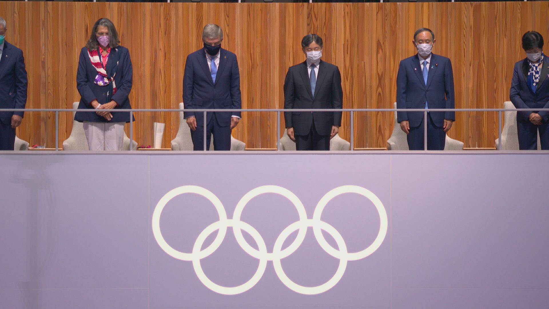 東京奧運舉行開幕禮　為染疫死者默哀及表揚醫護人員