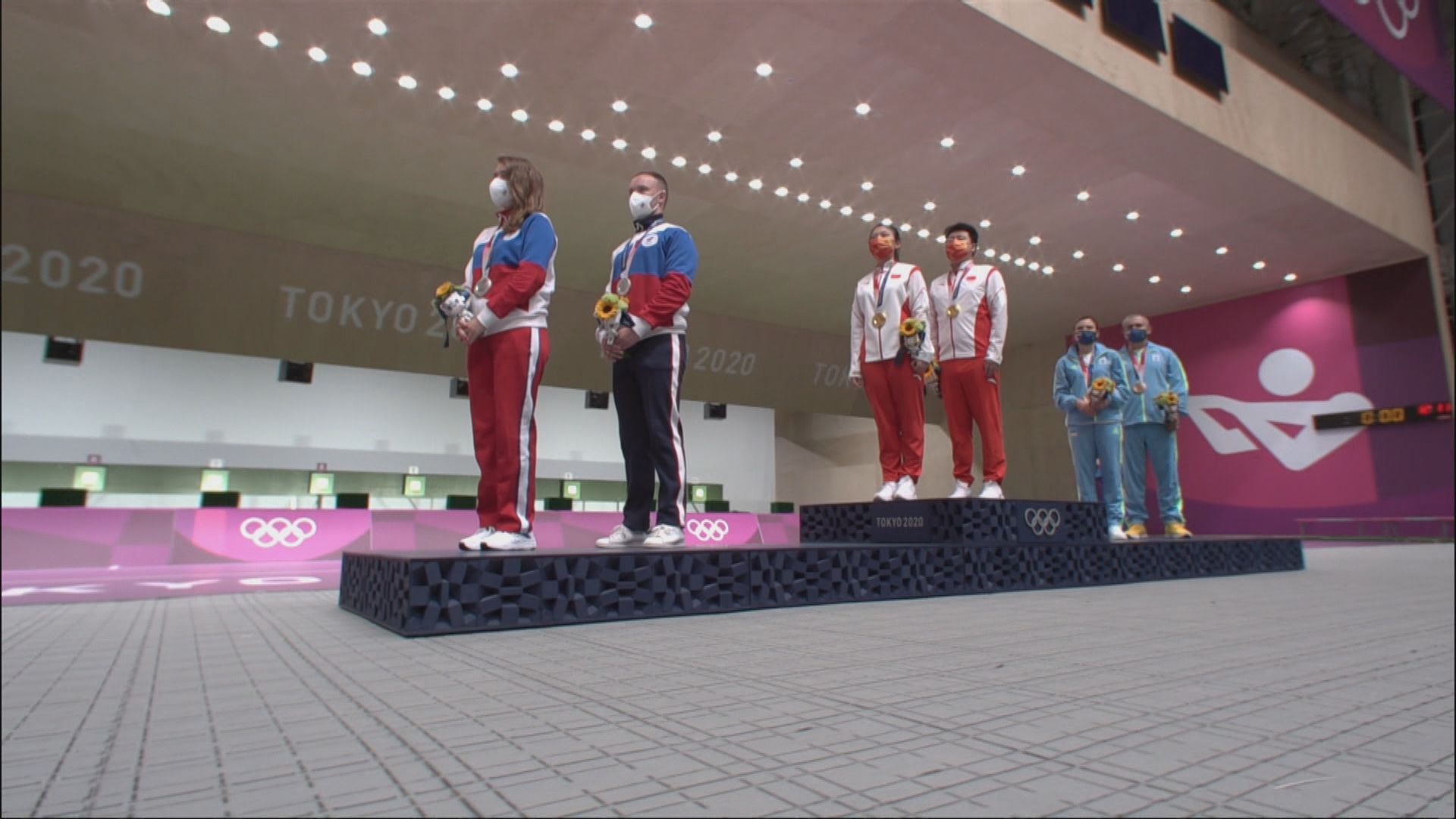 10米氣手槍混合隊際　龐偉和姜冉馨奪金