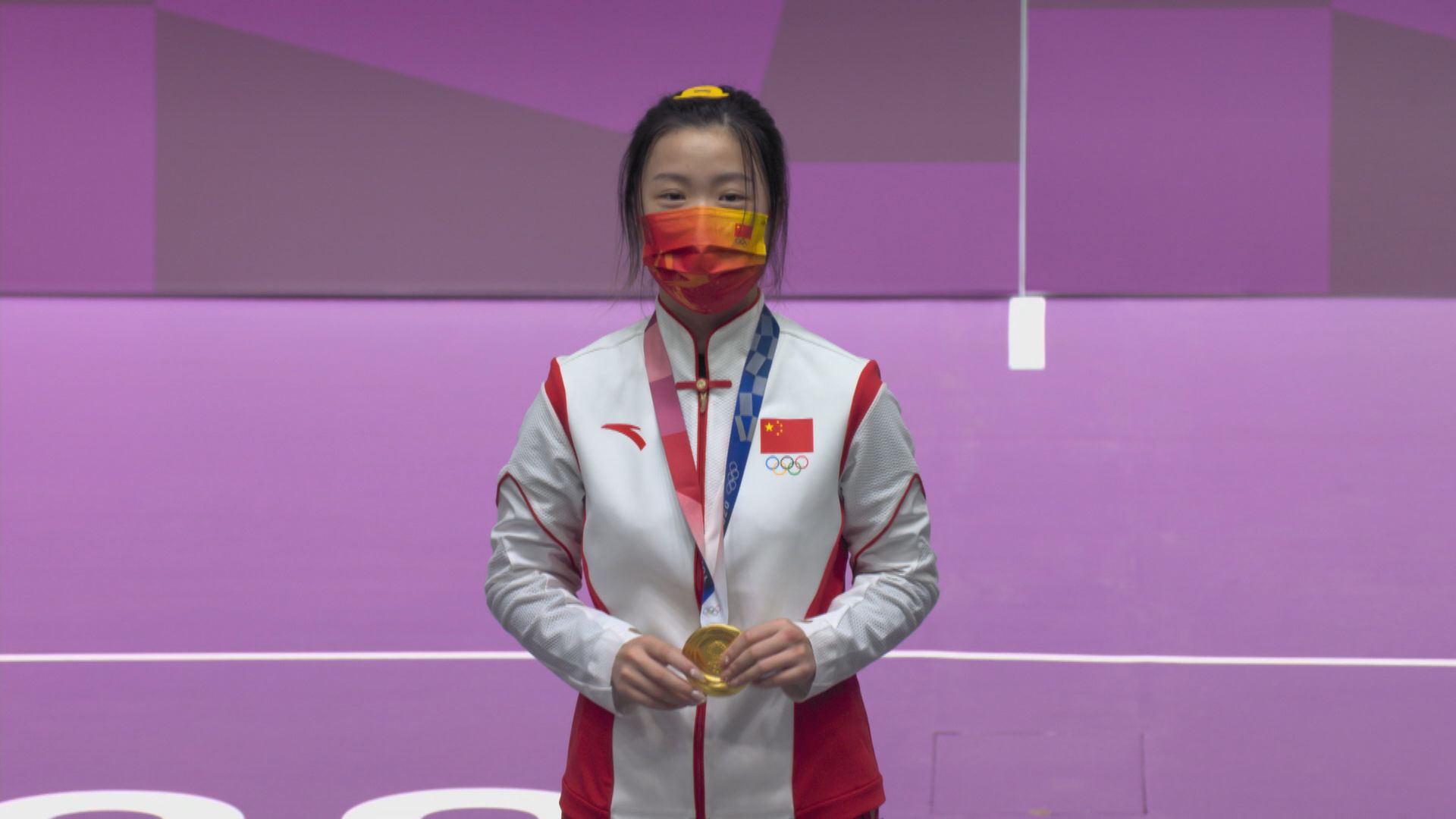 楊倩繼杜麗及易思玲後再贏奧運女子十米氣步槍金牌