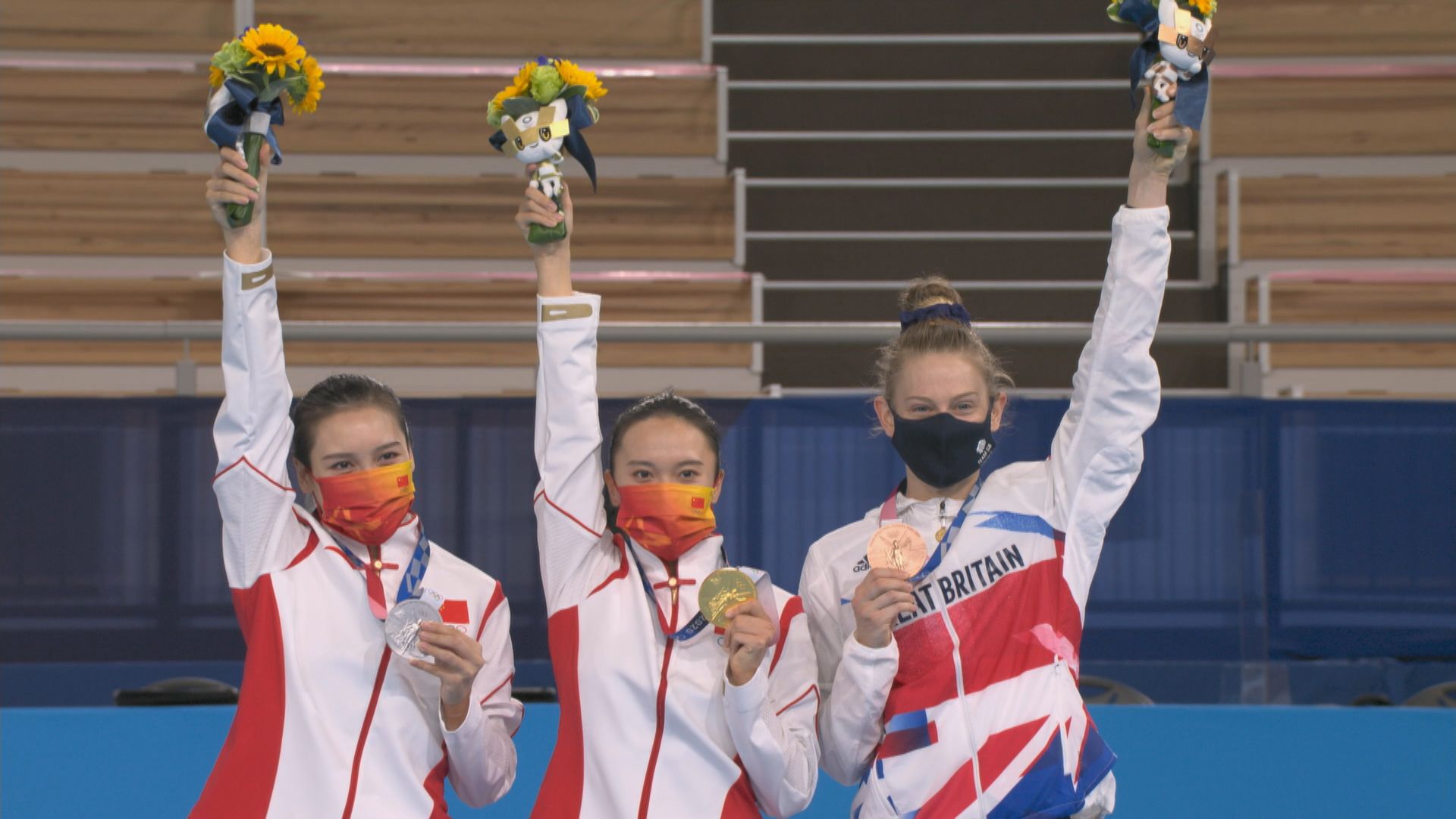 女子彈床　國家隊朱雪瑩和劉靈玲包辦金銀牌