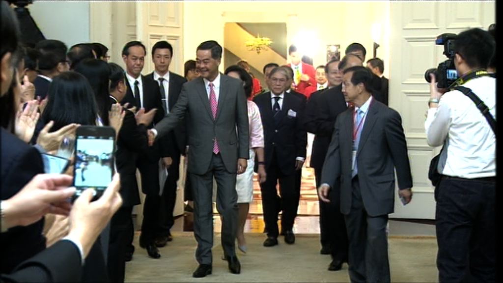 梁振英感謝運動員代表團訪港