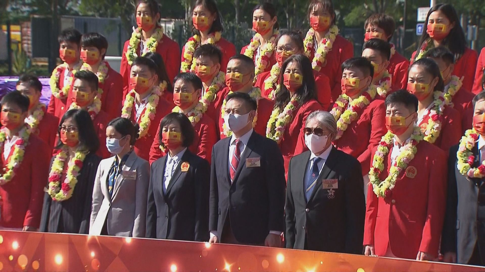 國家隊運動員由深圳灣口岸抵港展開行程