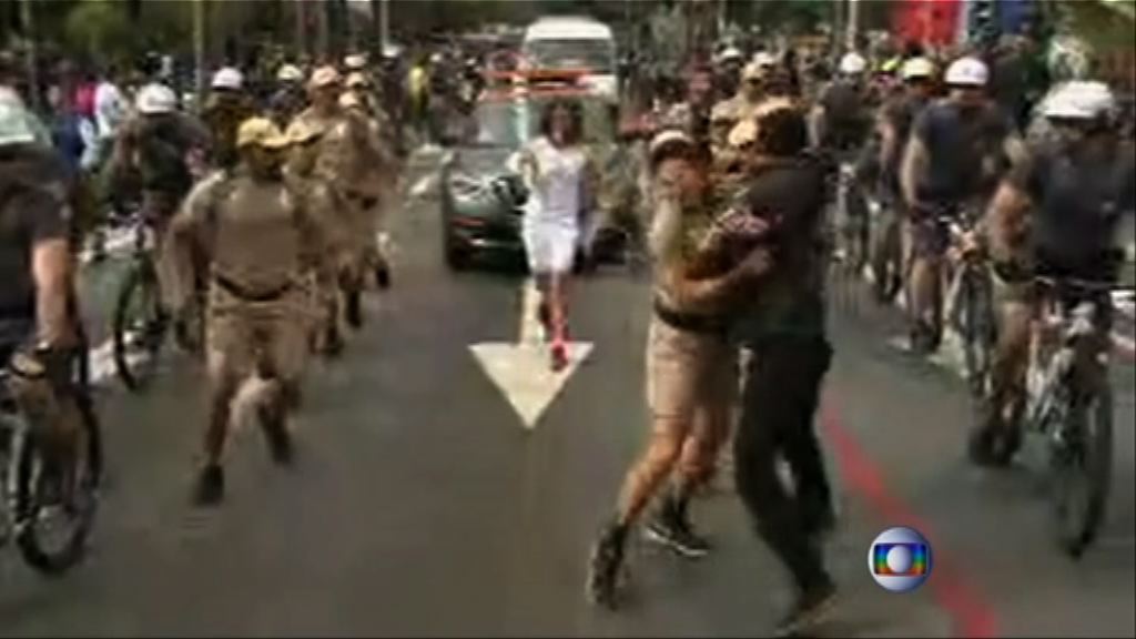 巴西聖保羅有人企圖搶奧運火炬