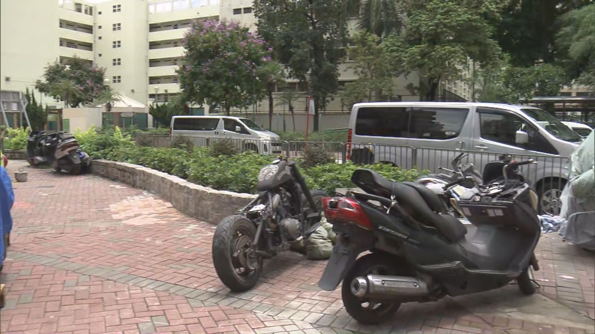 申訴專員公署主動調查政府土地上棄置車輛問題