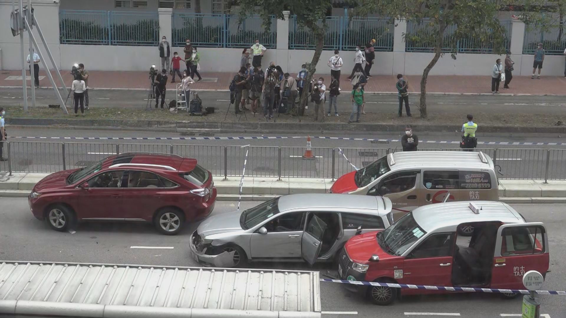 警指涉事瘋狂駕駛司機行車證過期　車上搜獲爆竊工具